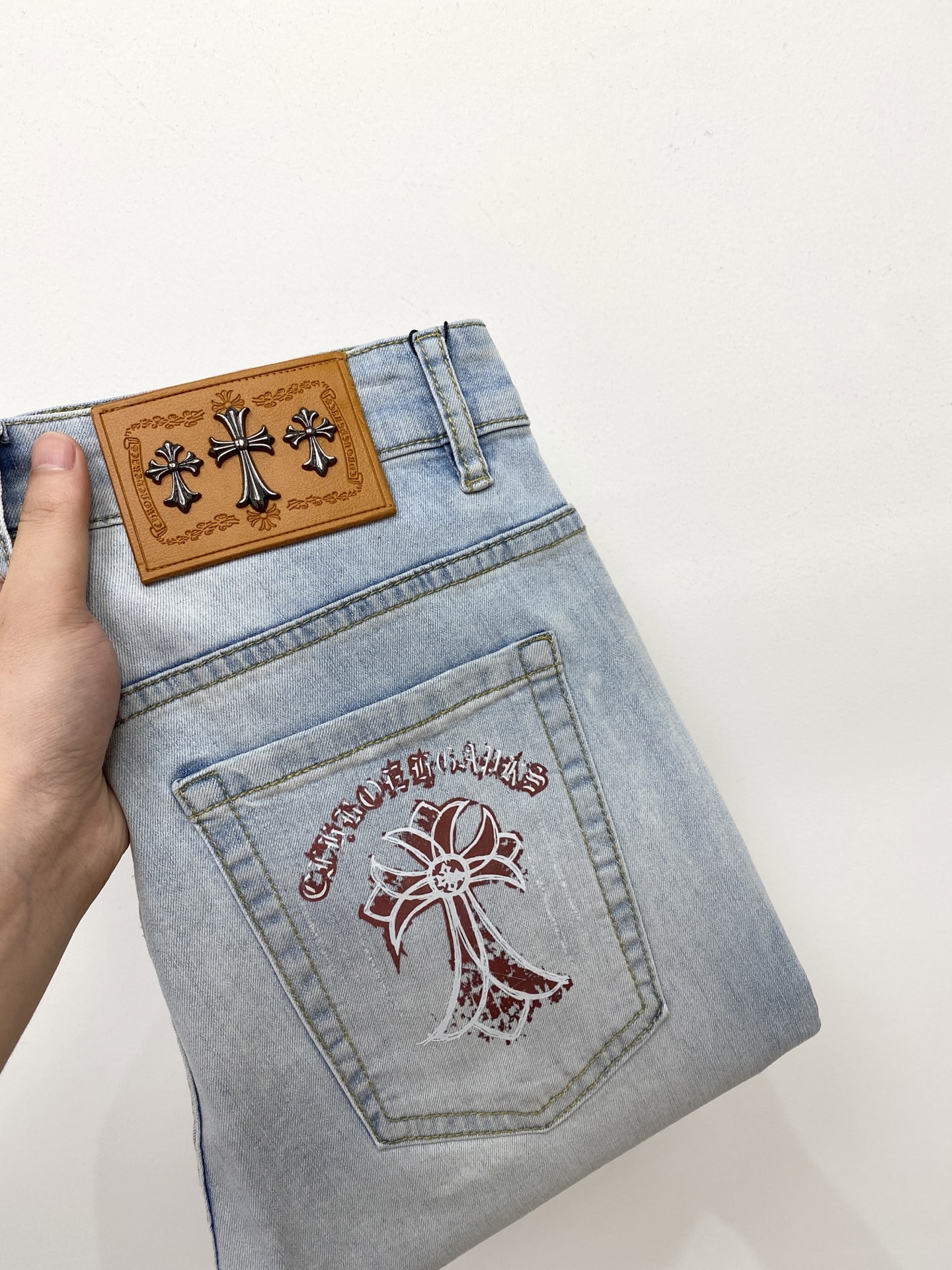 NO:458783,Croxin, 2025 latest products, special counters are available at the same time, original singles, washable casual jeans, imported original washable elastic fabric, comfortable and elastic, original hardware and auxiliary decorative logo, super positive style, extremely high grade, counter quality, fashionable and stylish upper body, 29-38, chrome hearts, jeans, alexander wang19860909克罗心、2025最新品,专柜同步有售,原单狠货,水洗休闲牛仔裤,进口原版水洗弹力面料,舒适有弹性,原版五金辅料装饰logo,版型超正,档次极高,专柜品质,上身时尚有型,码数29-38,,chrome hearts,jeans,alexander wang,Men's clothing