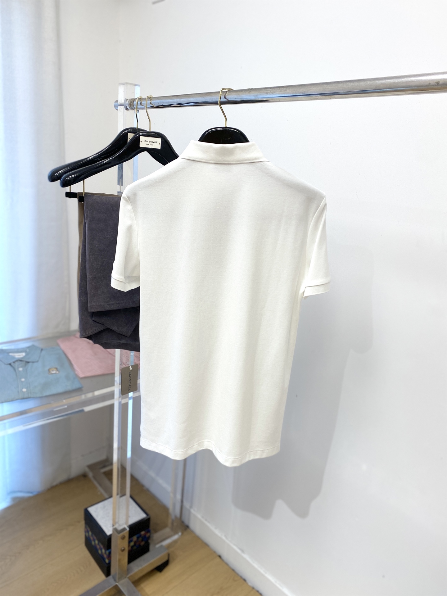 巴宝莉、2025新品短袖T恤，帅气时尚，胸前精致刺绣图案logo，简约百搭款。面料棉 不仅挺括，保持潮流