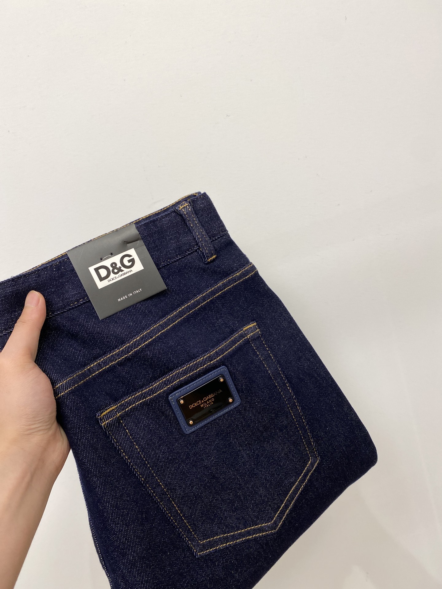 NO:472934,DG, 2025 latest products, special counters are available at the same time, original singles, washable casual jeans, imported original washable elastic fabric, comfortable and elastic, original hardware and auxiliary decorative logo, super positive style, extremely high grade, counter quality, fashionable and stylish upper body, 29-38, jeans, alexander wang19860909DG、2025最新品,专柜同步有售,原单狠货,水洗休闲牛仔裤,进口原版水洗弹力面料,舒适有弹性,原版五金辅料装饰logo,版型超正,档次极高,专柜品质,上身时尚有型,码数29-38,,jeans,alexander wang,Men's clothing