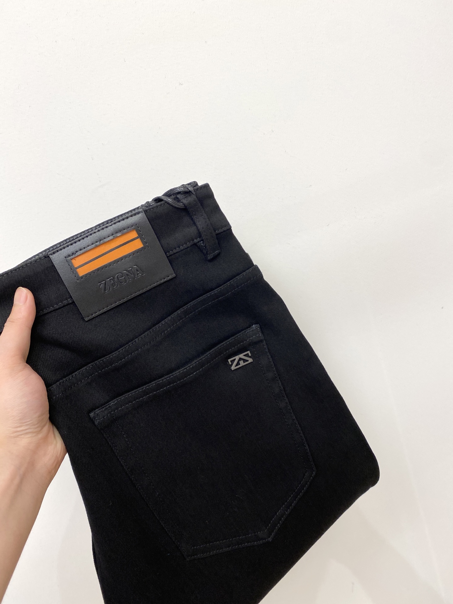 NO:472966,Jenia, 2025 latest products, special counters are available at the same time, original singles, washable casual jeans, imported original washable elastic fabric, comfortable and elastic, original hardware and auxiliary decorative logo, super positive style, extremely high grade, counter quality, fashionable and stylish upper body, 29-38, zegna, jeans, alexander wang19860909杰尼亚、2025最新品,专柜同步有售,原单狠货,水洗休闲牛仔裤,进口原版水洗弹力面料,舒适有弹性,原版五金辅料装饰logo,版型超正,档次极高,专柜品质,上身时尚有型,码数29-38,,zegna,jeans,alexander wang,Men's clothing