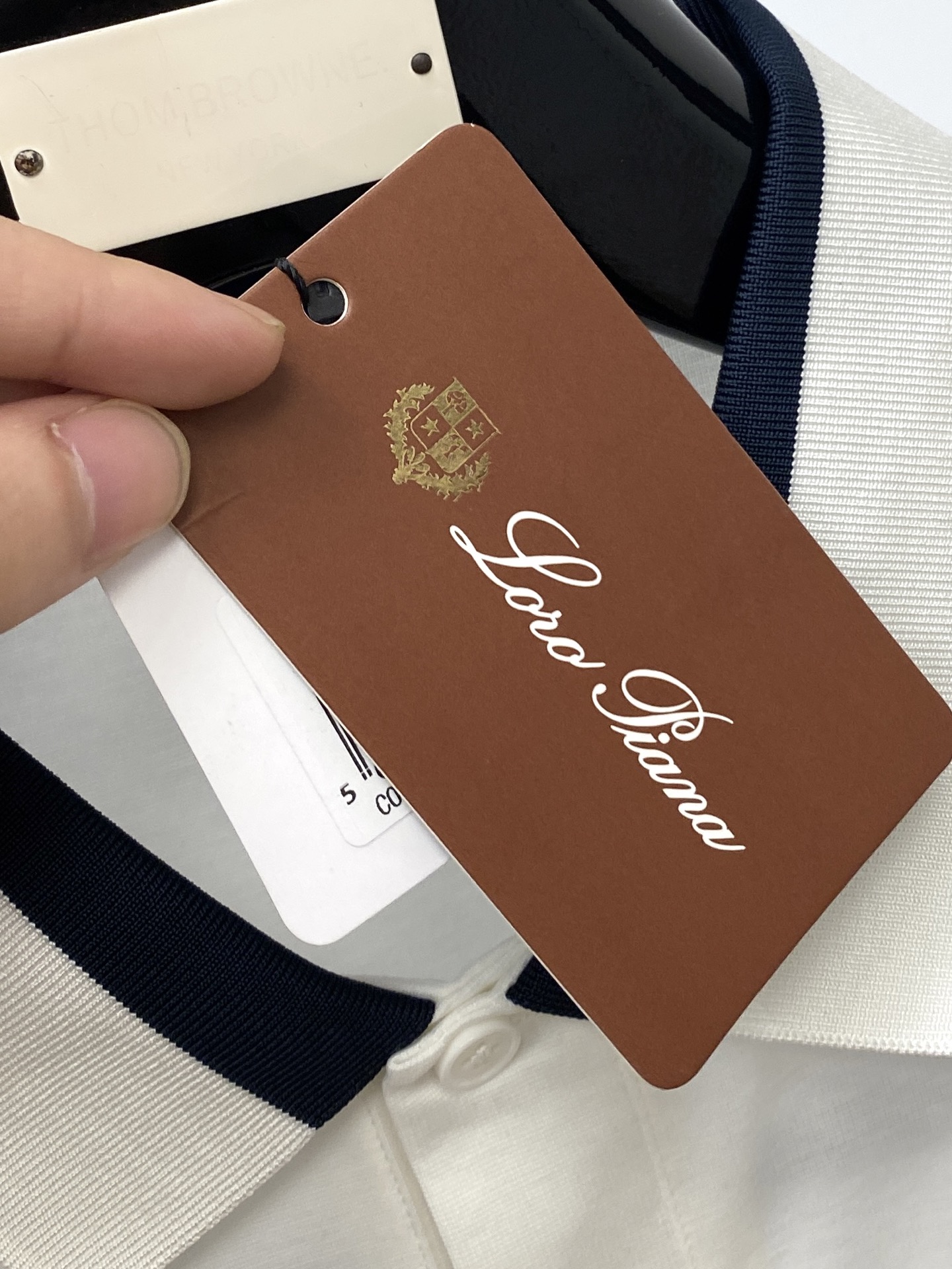 lP🆕、2025最新款短袖T恤，帅气时尚，胸前顶级印花图案字母logo，简约百搭款。面料棉 不仅挺括，保