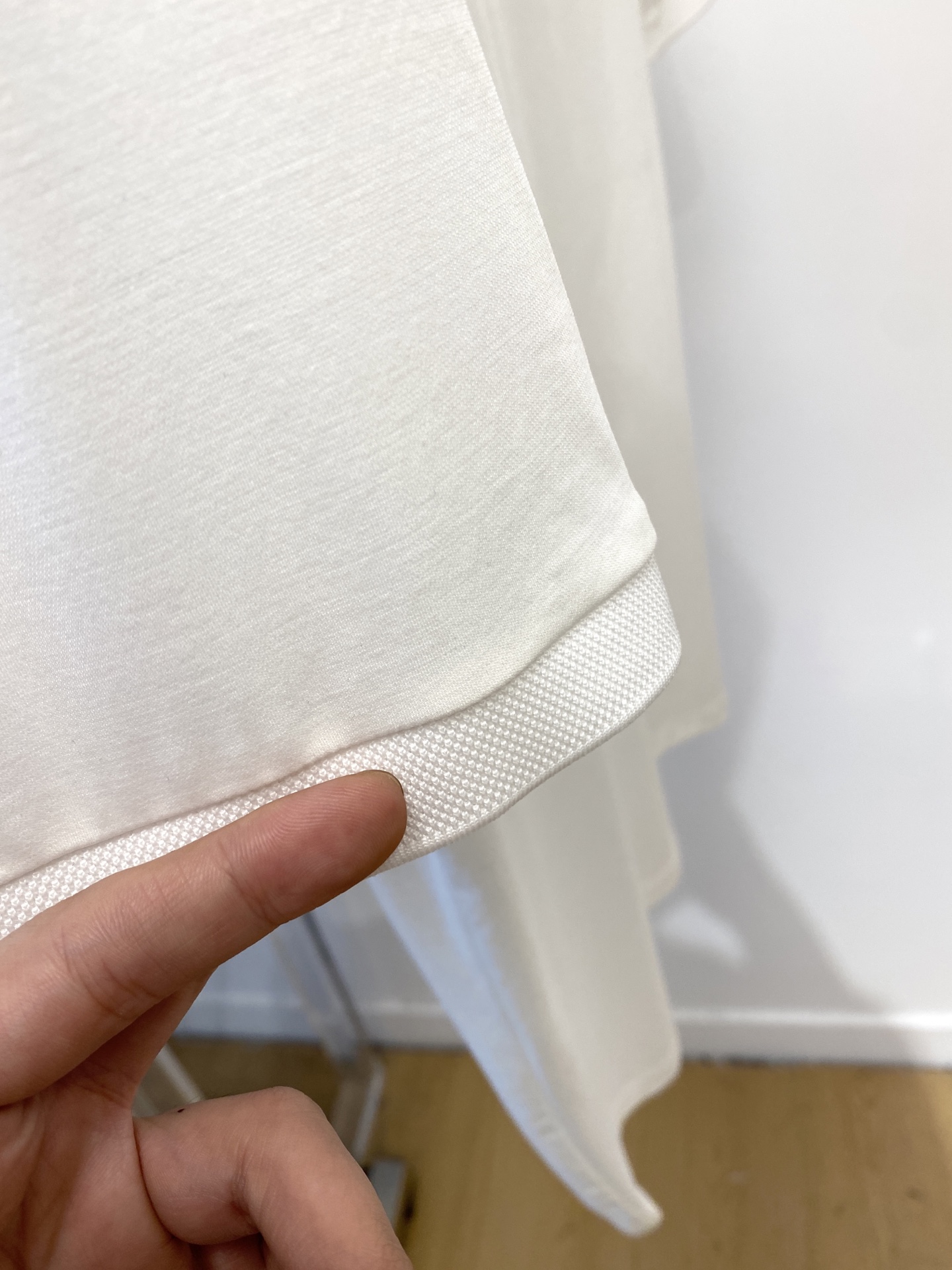 Brunello Cucinelli、2025最新款短袖T恤，帅气时尚，胸前顶级印胶字母图案logo，简