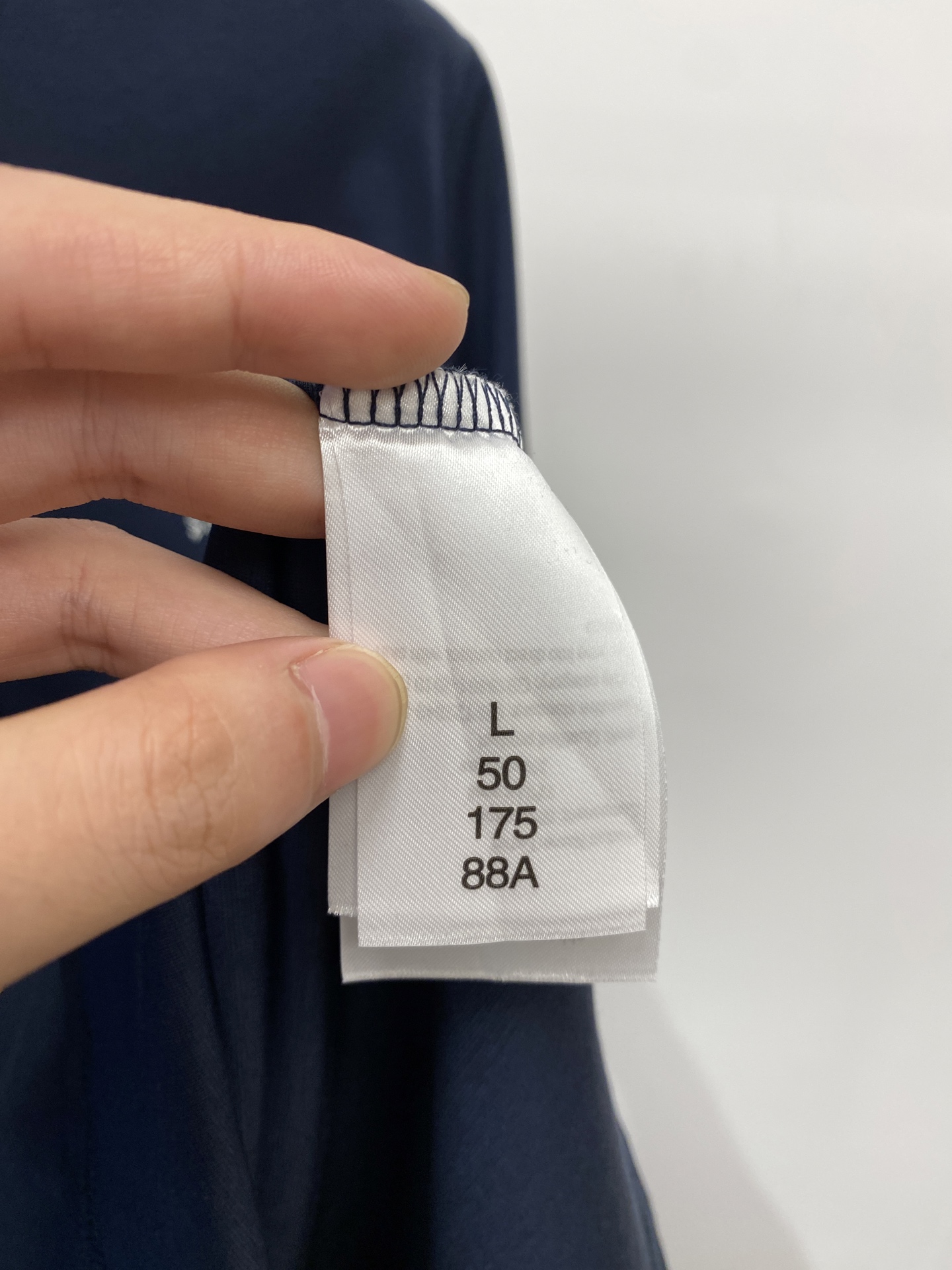 ￼ Brunello Cucinelli、2025最新款短袖T恤，帅气时尚，胸前顶级印胶图案logo，简