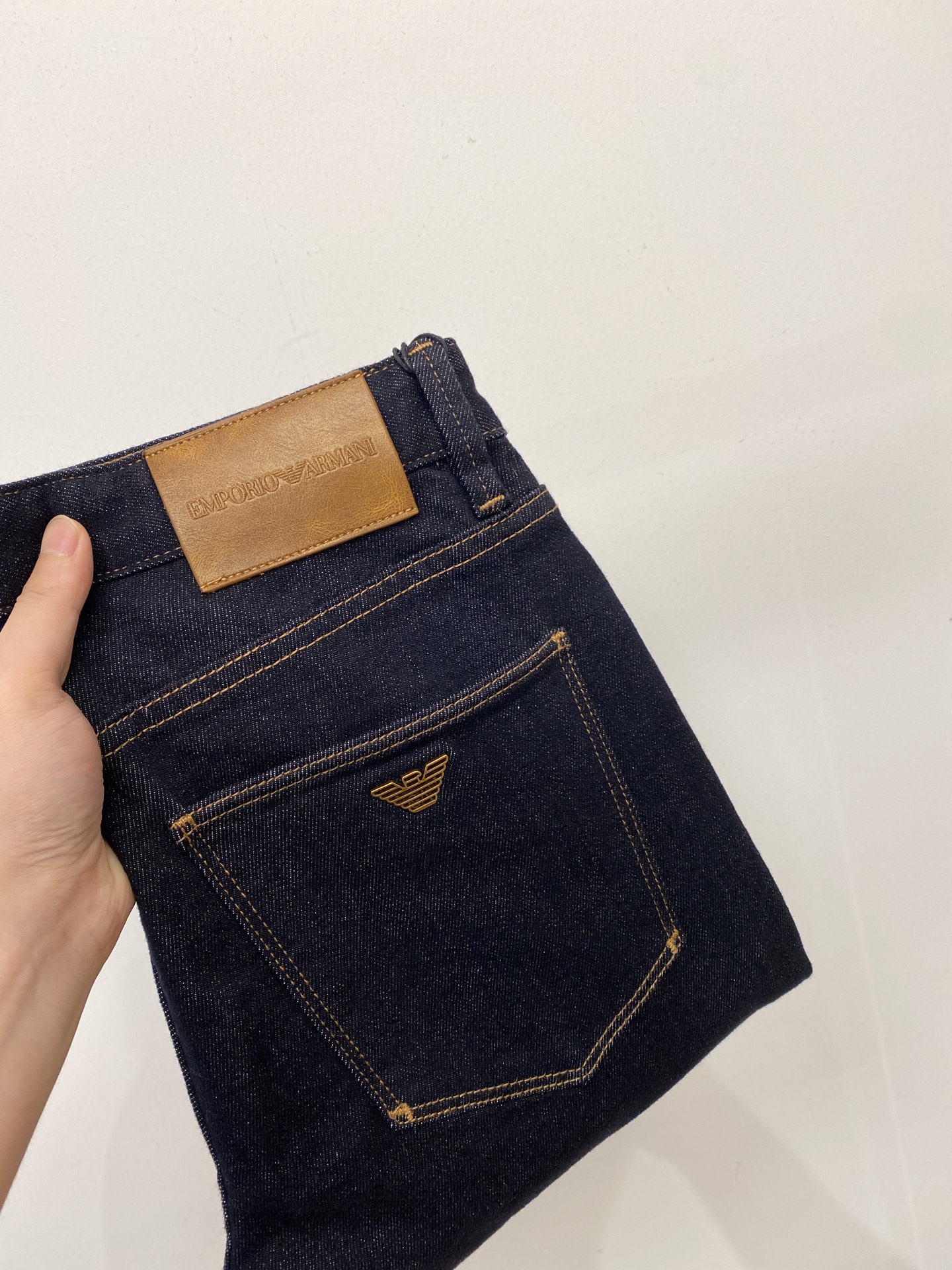 NO:473025,Armani, 2025 latest products, special counters are available at the same time, original singles, washable casual jeans, imported original washable elastic fabric, comfortable and elastic, original hardware and auxiliary decorative logo, super positive style, extremely high grade, counter quality, fashionable and stylish upper body, 29-36,,armani, jeans, alexander wang19860909阿玛尼、2025最新品,专柜同步有售,原单狠货,水洗休闲牛仔裤,进口原版水洗弹力面料,舒适有弹性,原版五金辅料装饰logo,版型超正,档次极高,专柜品质,上身时尚有型,码数29-36,,armani,jeans,alexander wang,Men's clothing