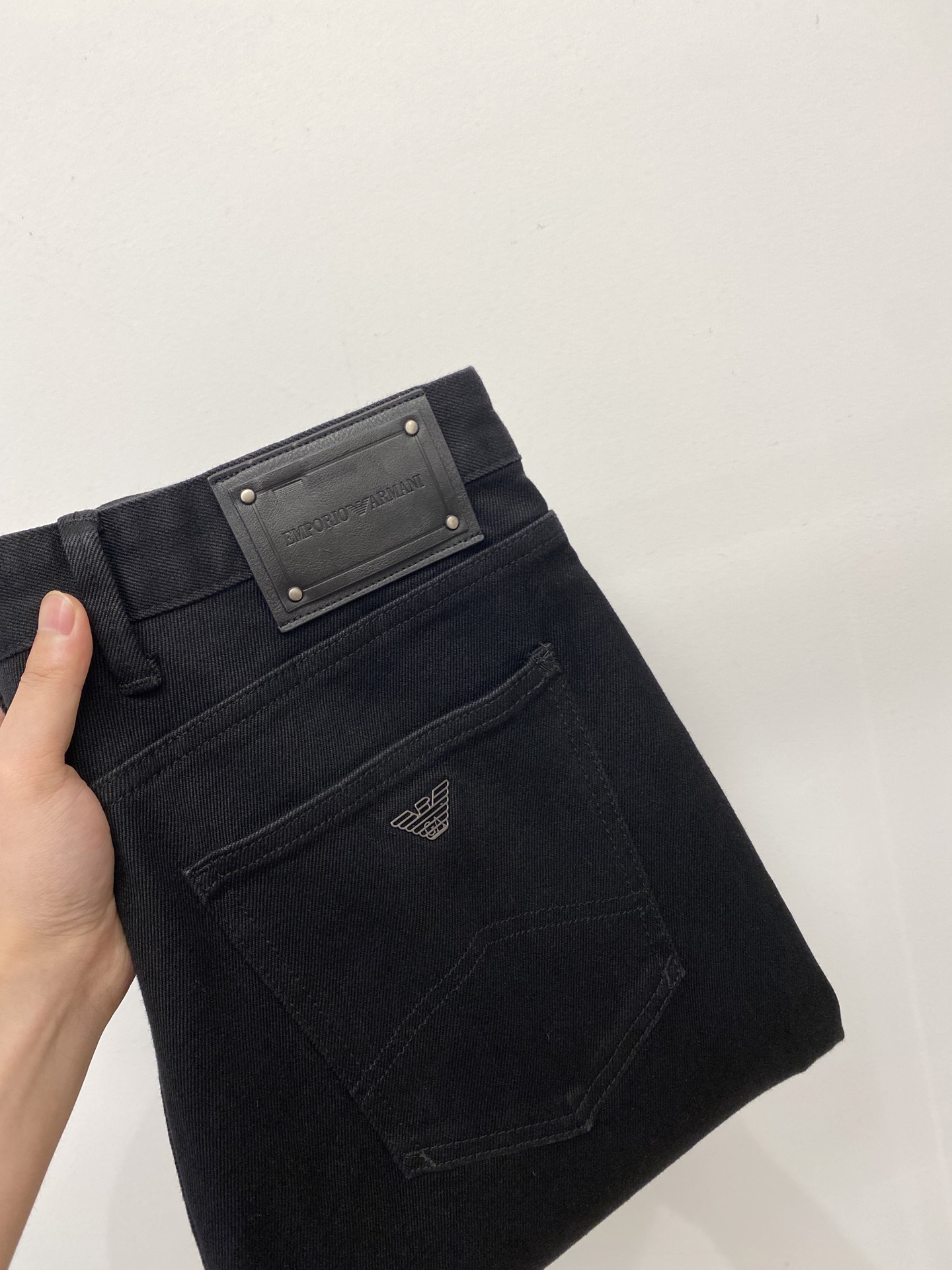 NO:472989,Armani, 2025 latest products, special counters are available at the same time, original singles, washable casual jeans, imported original washing elastic fabric, comfortable and elastic, original hardware and auxiliary decorative logo, super positive style, extremely high grade, counter quality, fashionable and stylish upper body, 29-36,,armani, jeans, alexander wang19860909阿玛尼、2025最新品,专柜同步有售,原单狠货,水洗休闲牛仔裤,进口原版水洗弹力面料,舒适有弹性,原版五金辅料装饰logo,版型超正,档次极高,专柜品质,上身时尚有型,码数29-36,,armani,jeans,alexander wang,Men's clothing