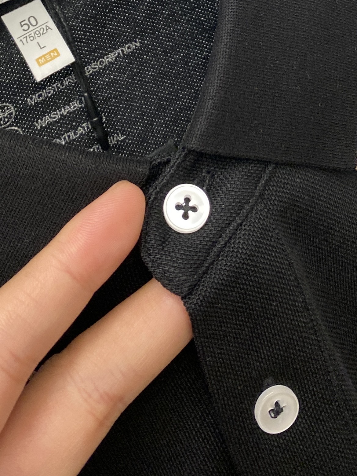 YSL 圣罗兰、2025最新款短袖T恤，帅气时尚，胸前精致刺绣字母logo，简约百搭款。面料棉 不仅挺括