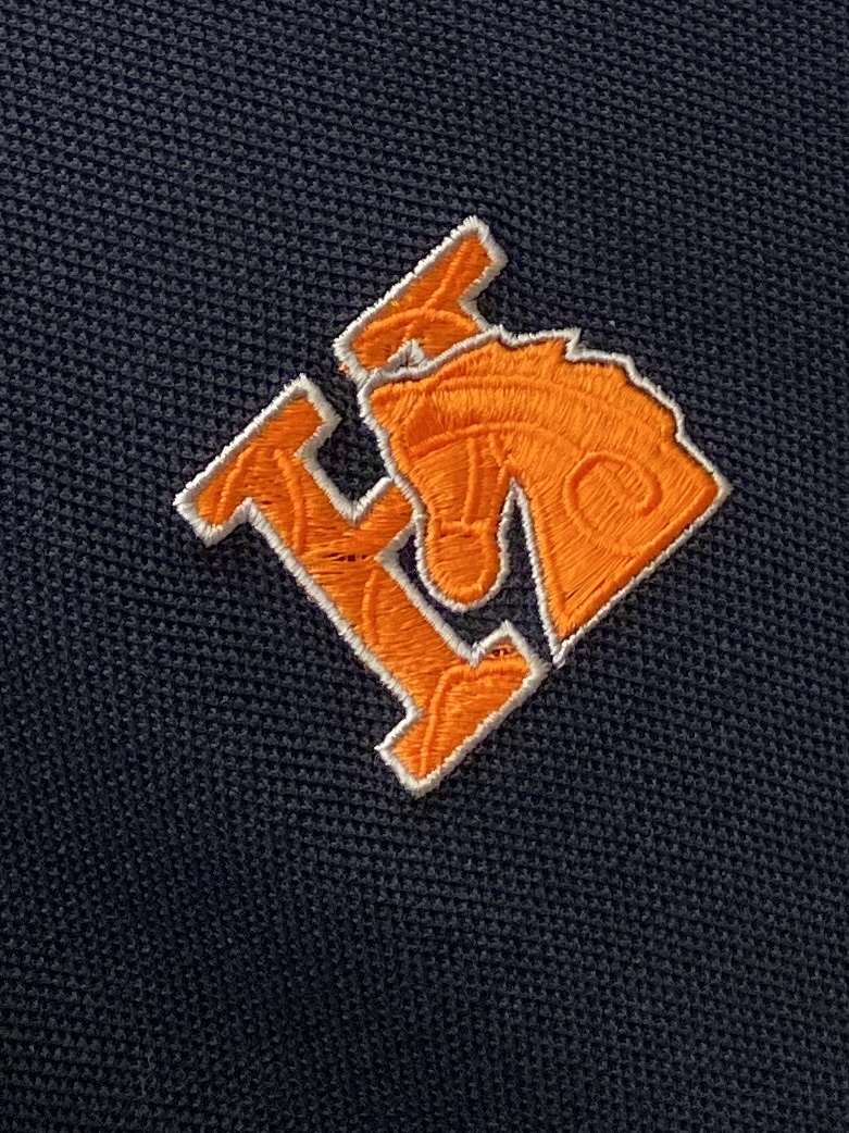 爱马仕、2025最新款短袖T恤，帅气时尚，胸前精致刺绣图案字母logo，简约百搭款。面料棉 不仅挺括，保