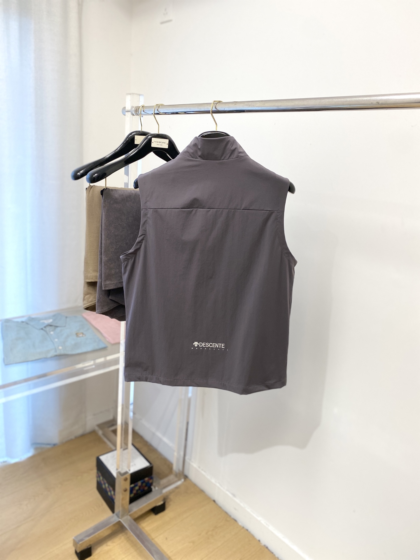 “Discent 2025 Jacket: Custom-made Fashion with Unique Logo and Comfortable Fit” - 图片 9