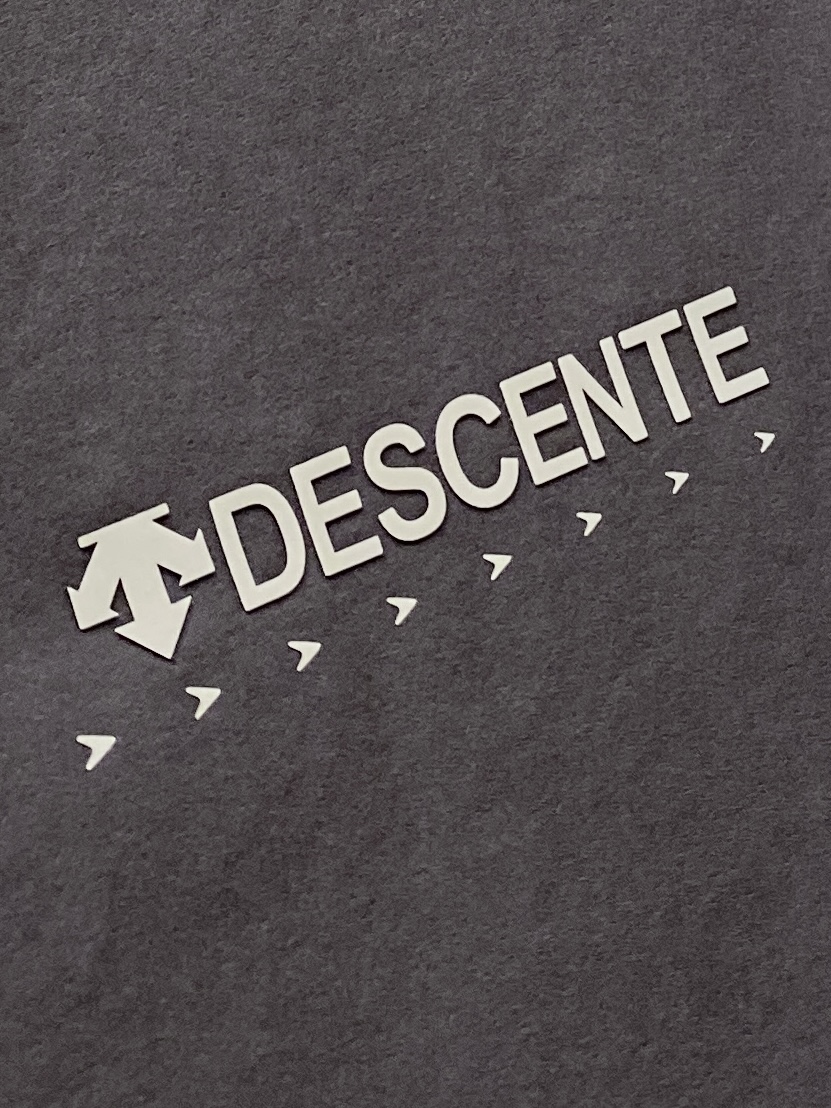 “Discent 2025 Jacket: Custom-made Fashion with Unique Logo and Comfortable Fit” - 图片 7