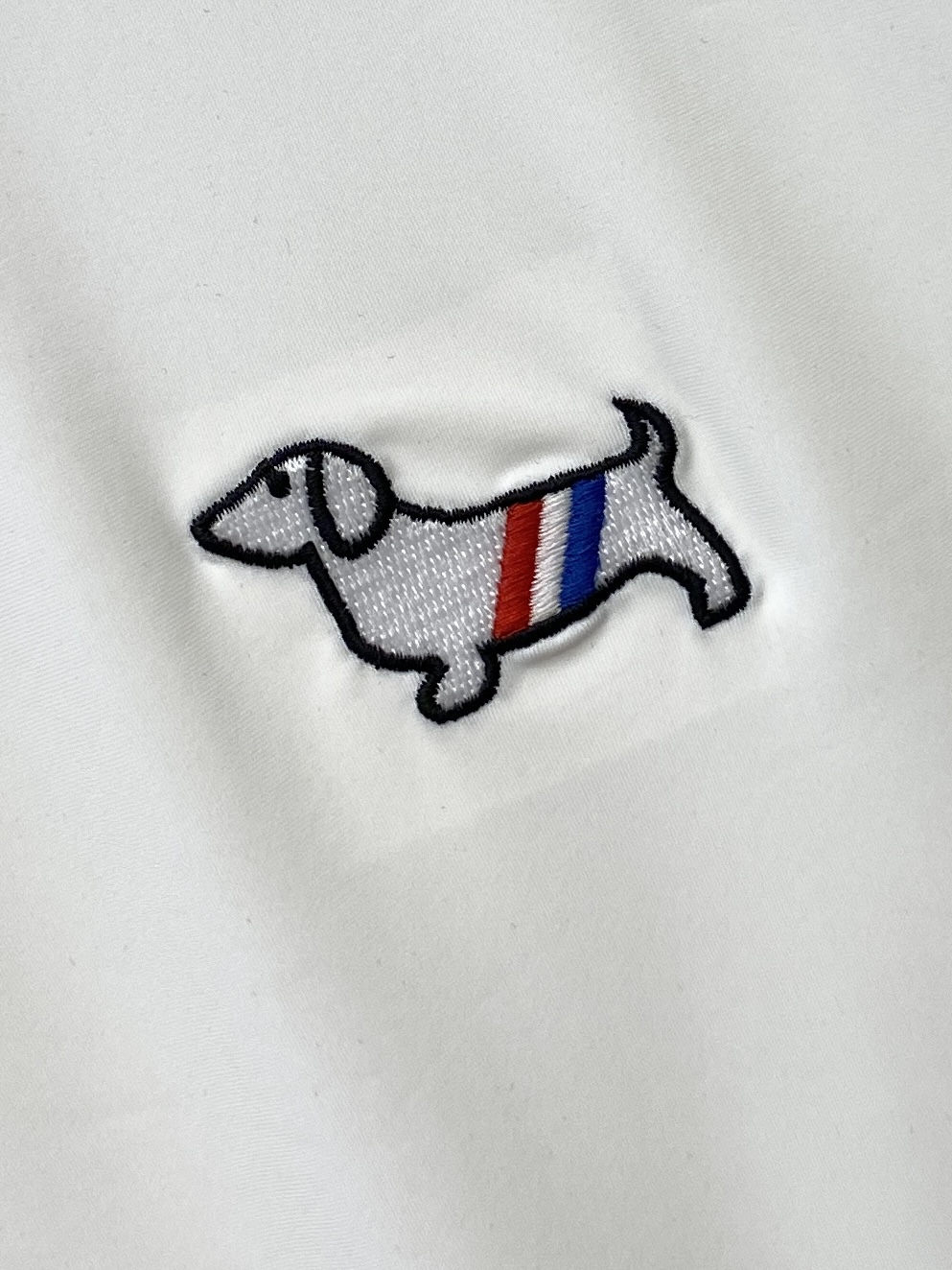 “2025 New Sunscreen Jacket with Stylish Embroidery and Comfortable Cotton Fabric for $100” - 图片 6