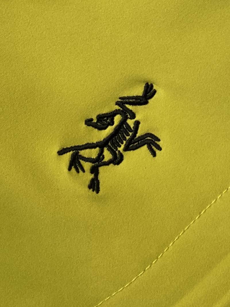 “2025 New Fashion Jackets with Fine Embroidery Logo and Custom Fabric” - 图片 6