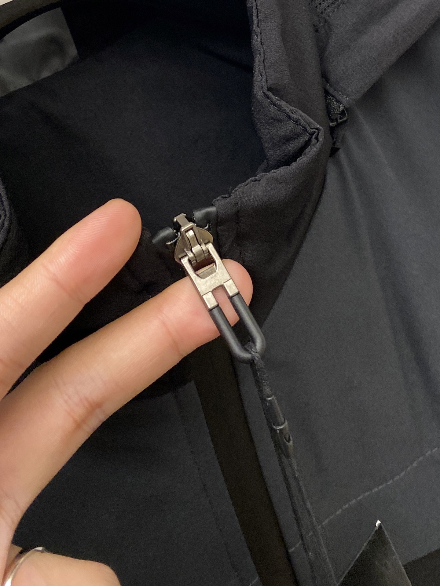 2025 Fashionable Custom-Made Jackets with Fine Embroidery Logo – Old-Fashioned Style with a Modern Twist - 图片 7