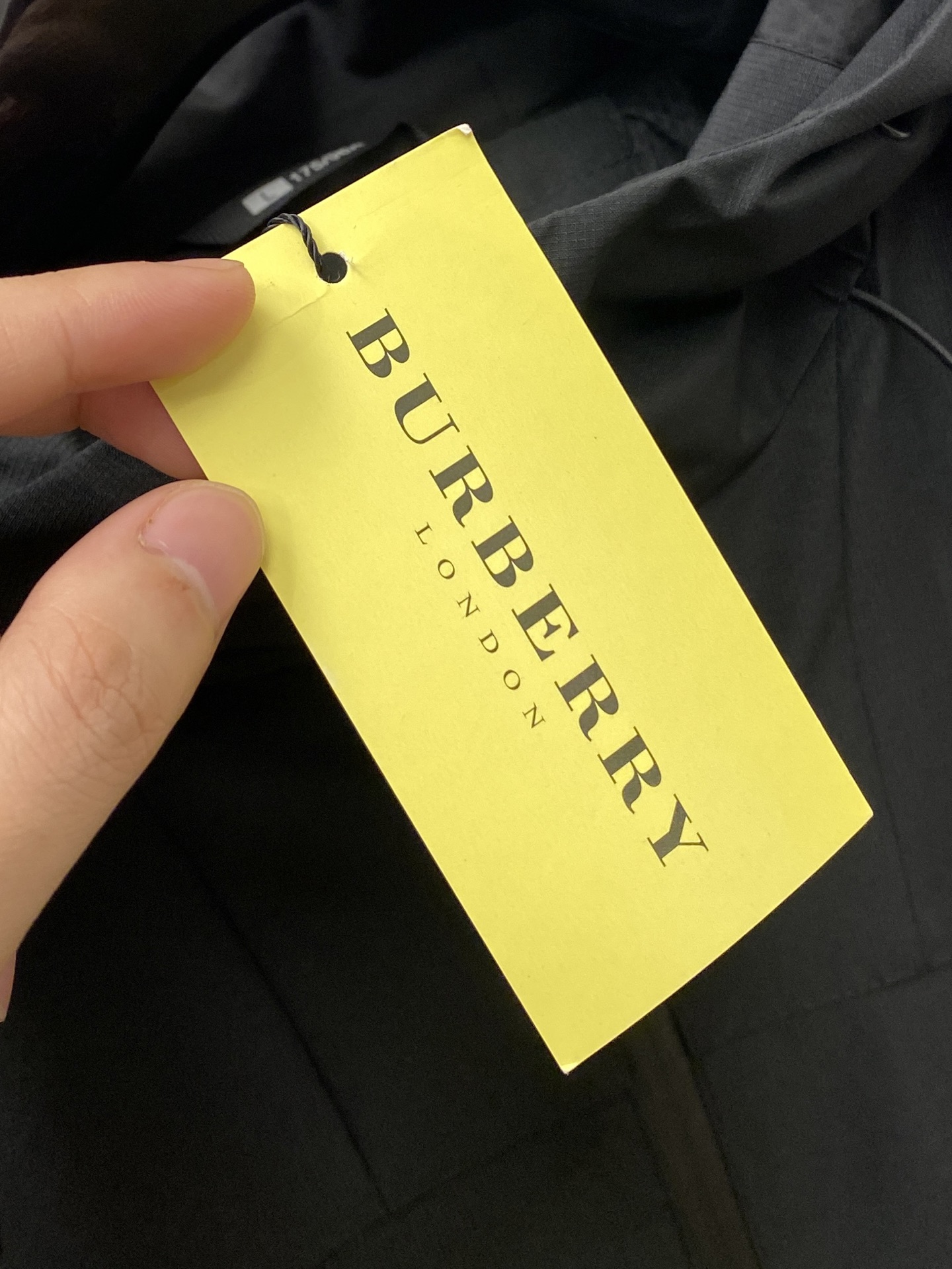 “Barbara 2025 New Jackets: Fashionable, Custom-Made Original Fabric, Comfortable Fit, M-3XL Sizes, Code P816” - 图片 4