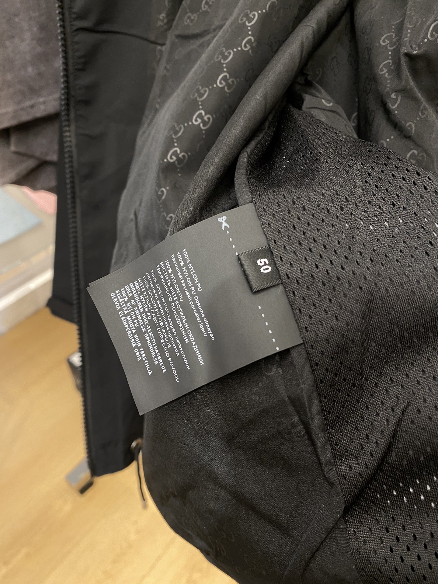 “Gucci 2025 Jackets: Fashionable Custom Embroidered Designs for $100, Sizes M-3XL, Code P960” - 图片 8