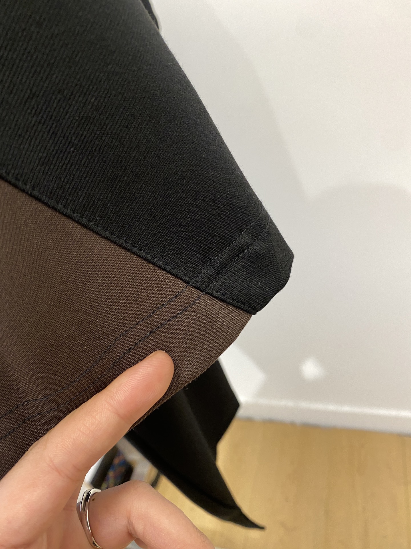 “Y-3 2025 Short-Sleeve T-Shirts: Embroidered Logo, Fashion Cotton, Sizes M-3XL P576” - 图片 5