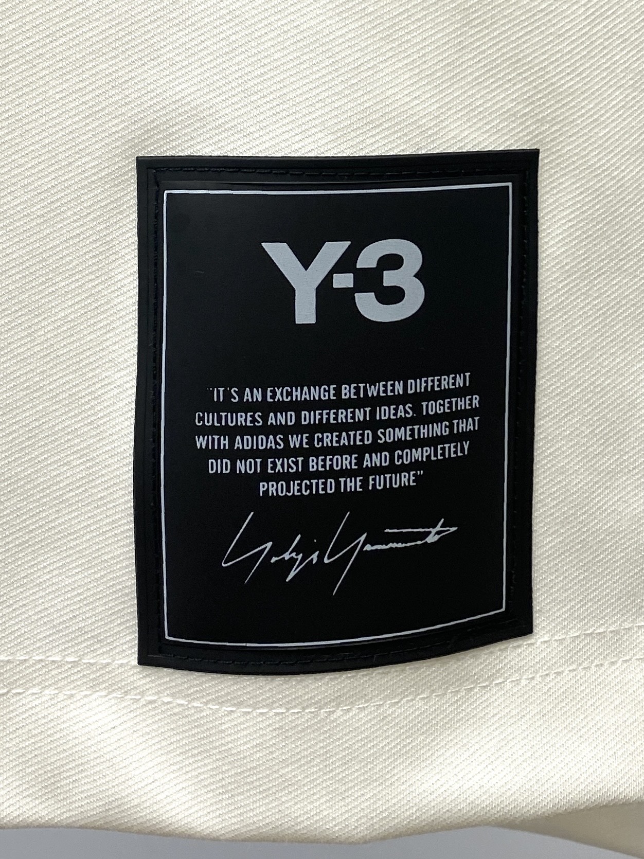 “Y-3 2025 Short-Sleeve T-Shirts with Embroidered Logo – Fashion Cotton in Multiple Sizes” - 图片 4