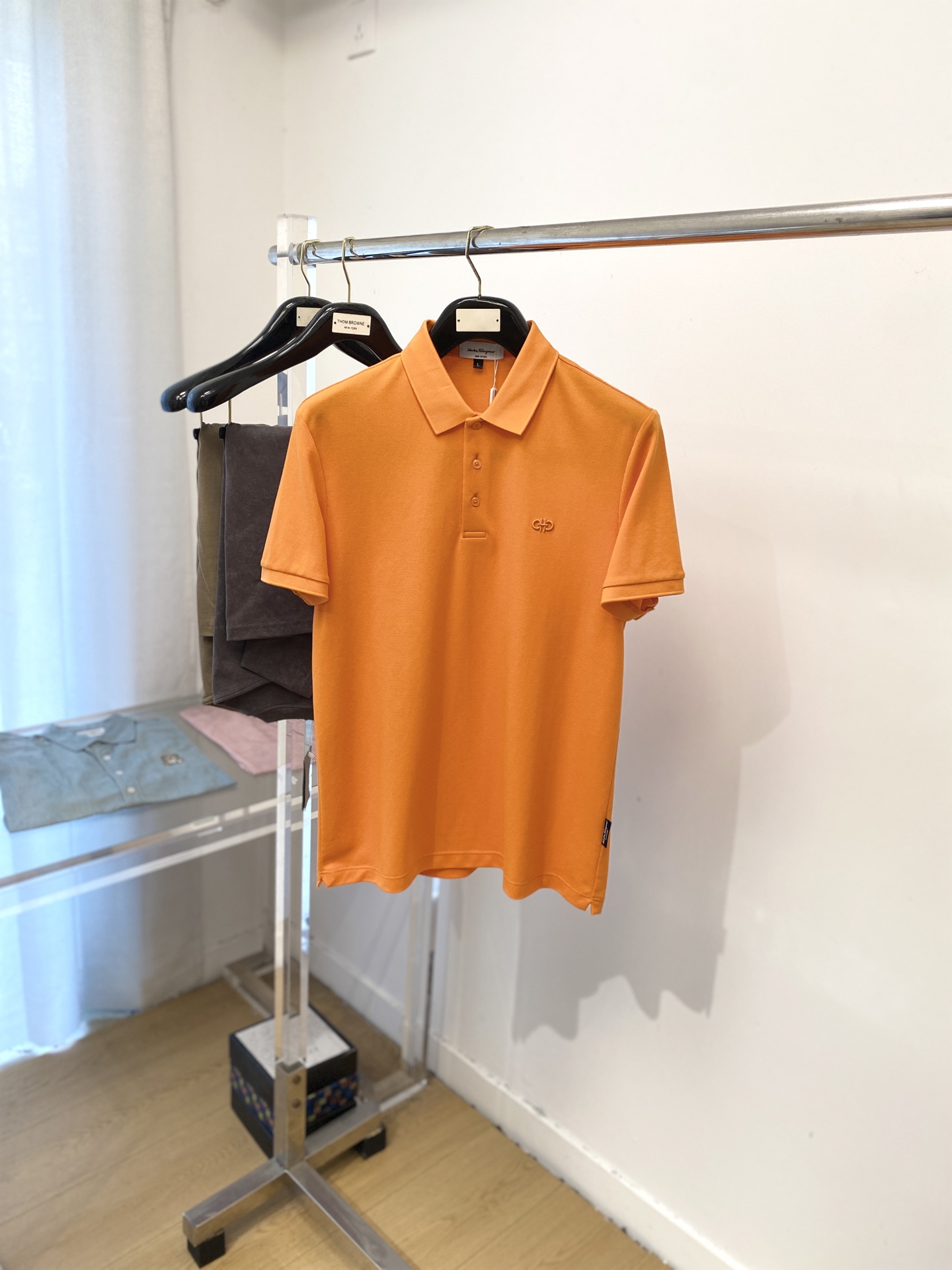 “Philagemu 2025 Short-Sleeve T-Shirt with Embroidered Logo, Comfortable Fit, and Quality Cotton Material”
