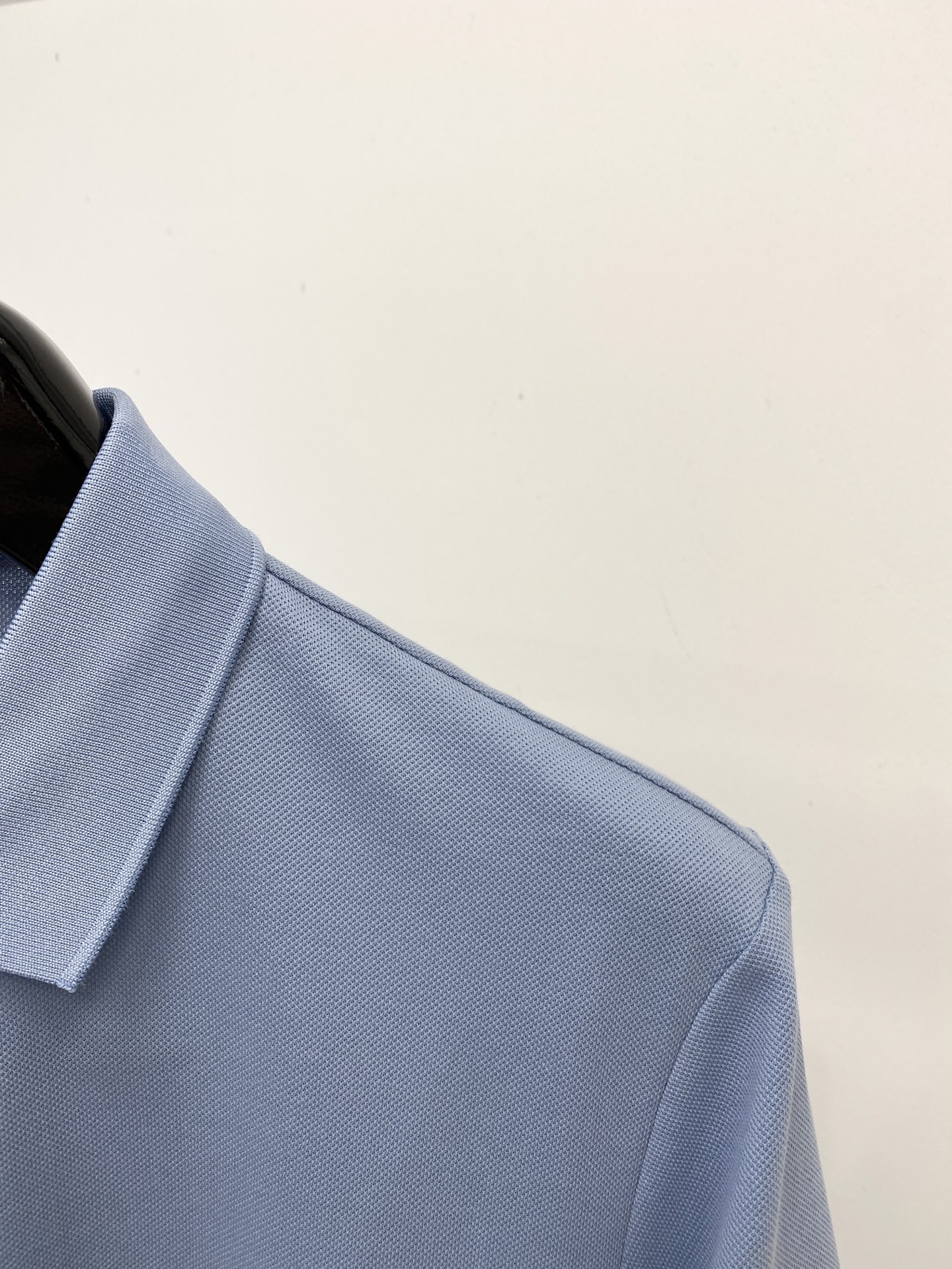 “Philagemu 2025 Short-Sleeve T-Shirt: Handsome Fashion with Embroidery Logo, Comfortable Fit, Sizes M-3XL” - 图片 3