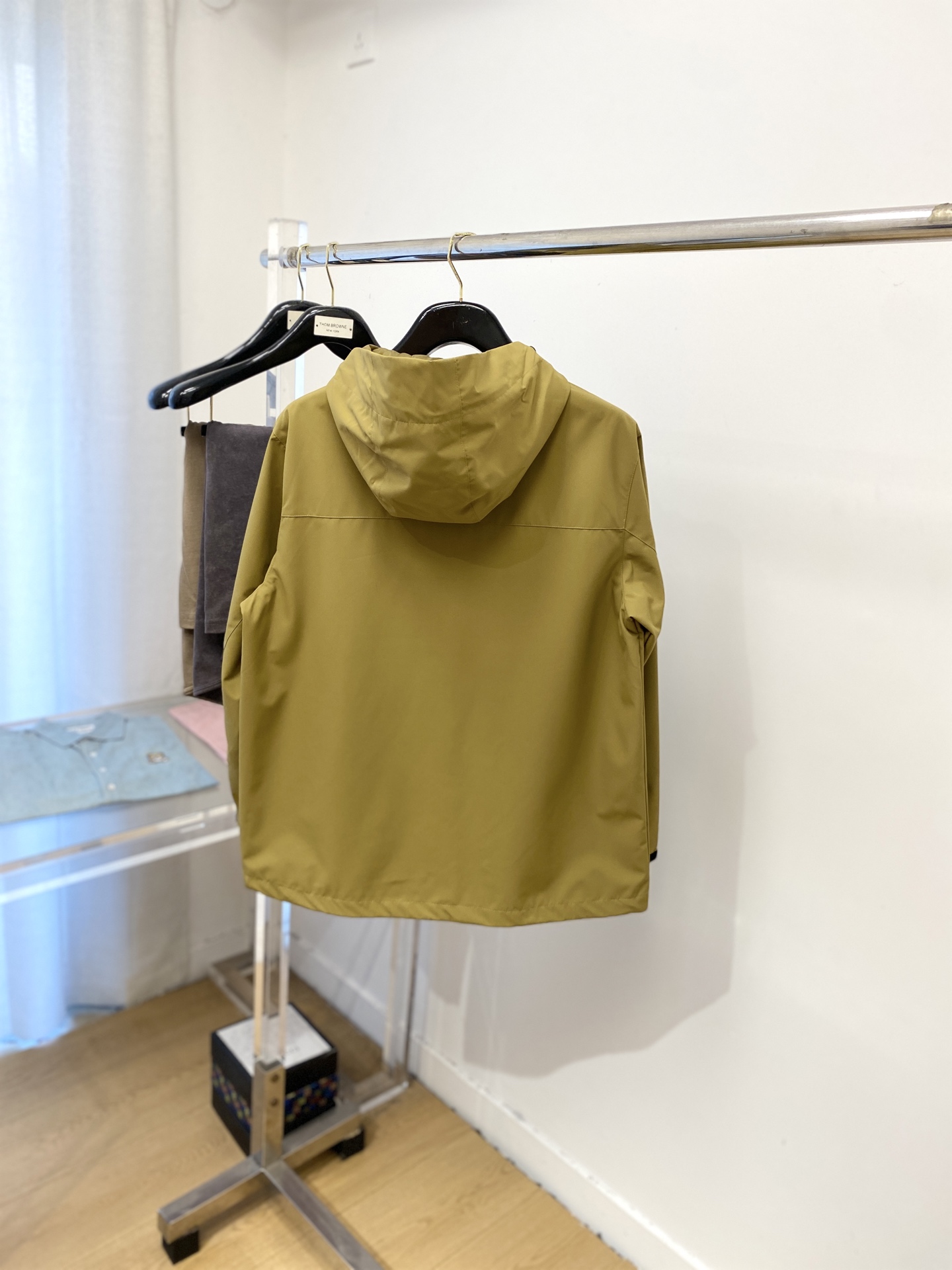 “DESCENTE DiSant 2025 Jackets: Custom-Made Fashion with Unique Logo and Comfortable Fit” - 图片 9