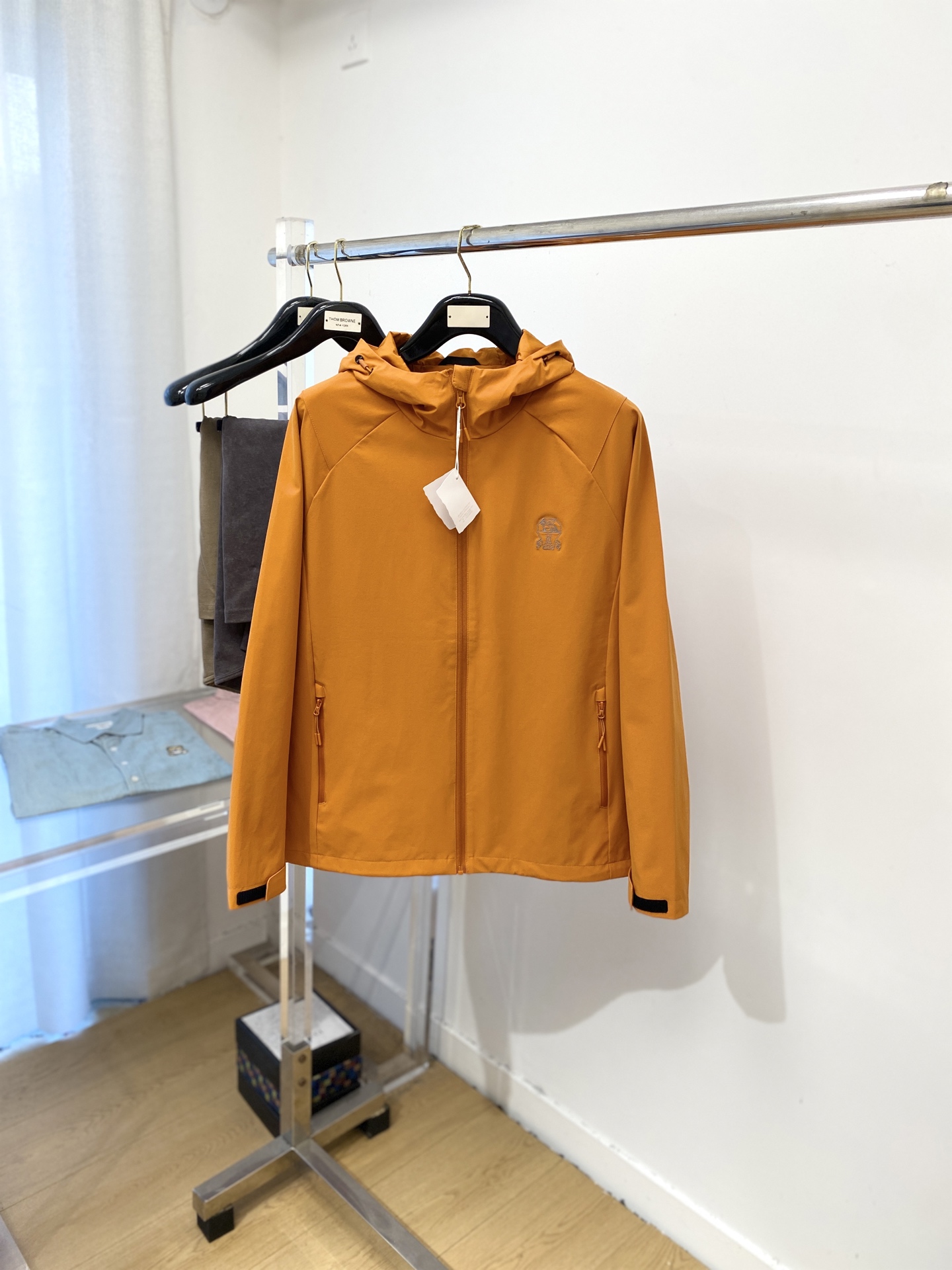 “Brumello Cucinelli 2025 New Jacket: Stylish Embroidered Logo, Custom Fabric, Affordable Price | Fashion Trends”