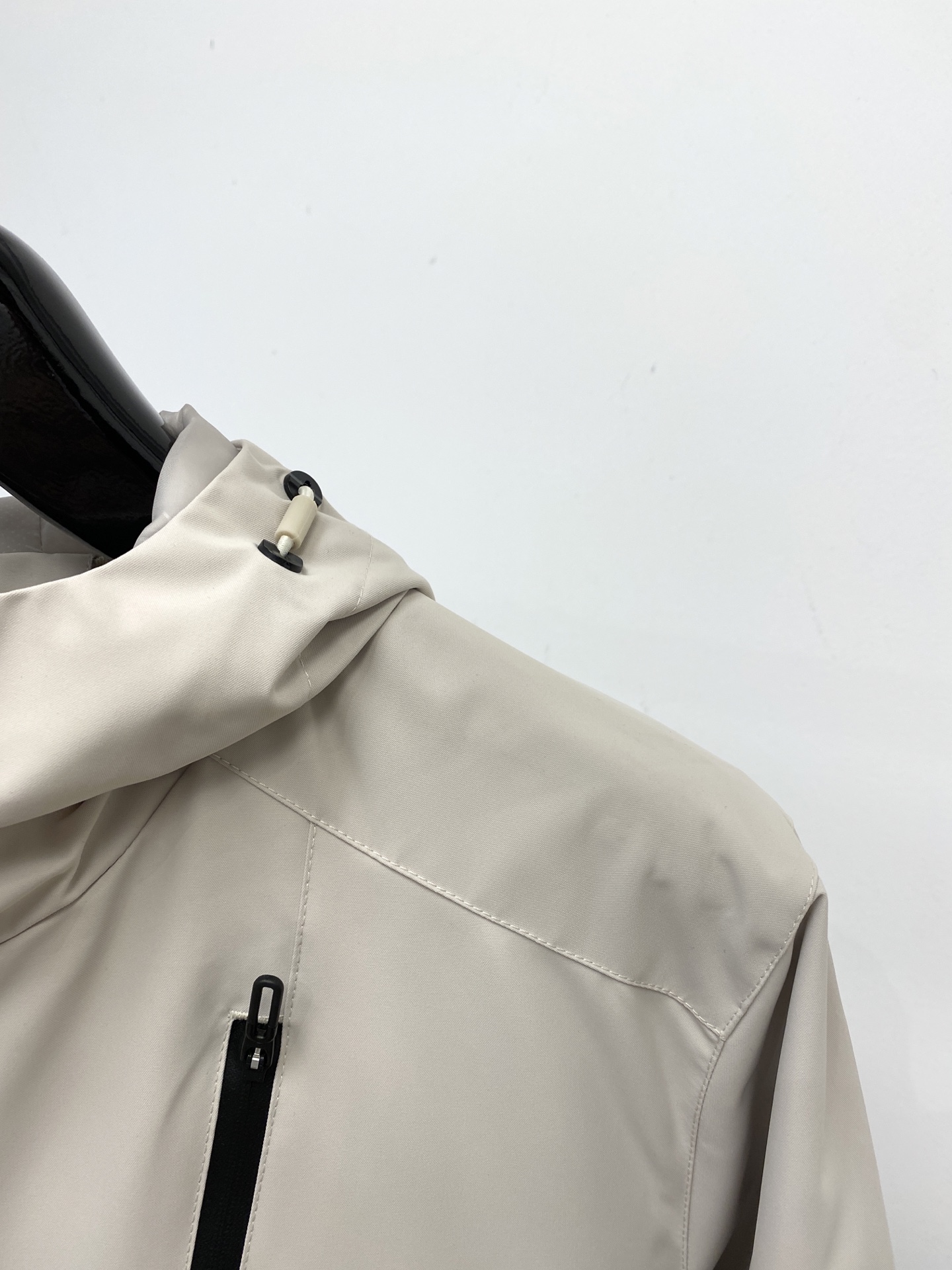 “Discent 2025 Jacket Collection: Custom-Made Fabrics and Comfortable Fits for $100” - 图片 3