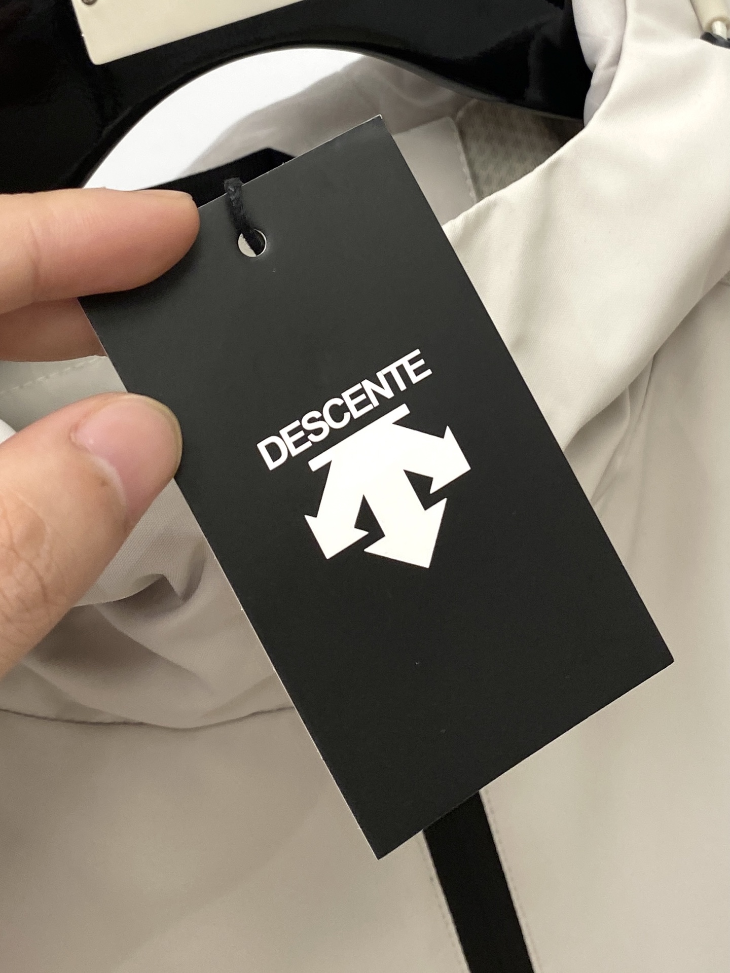 “Discent 2025 Jacket Collection: Custom-Made Fabrics and Comfortable Fits for $100” - 图片 6