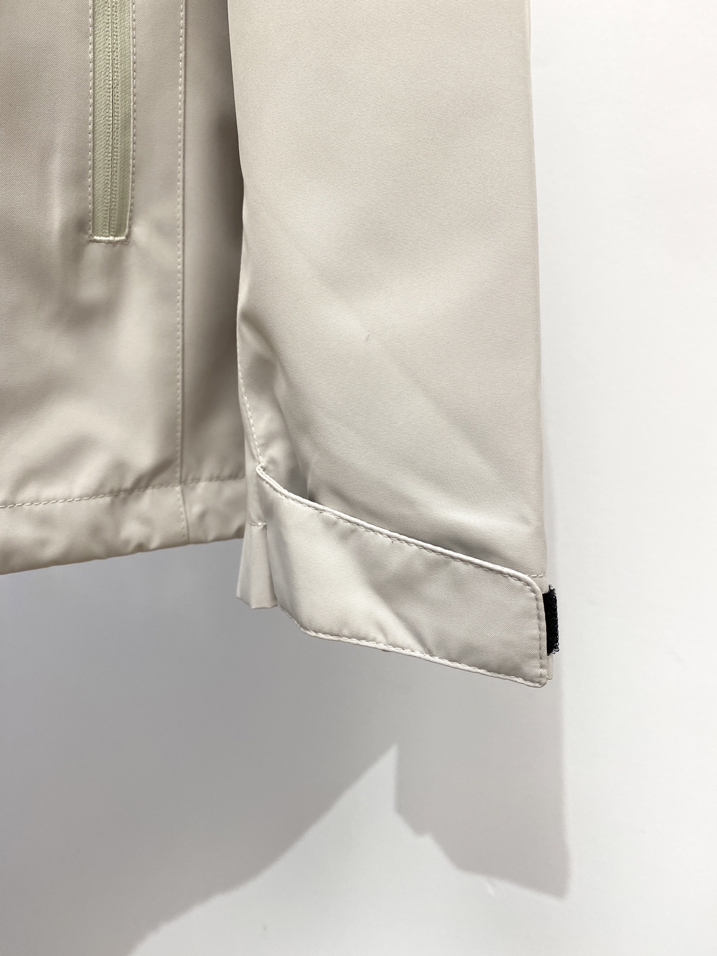 “Discent 2025 Jacket Collection: Custom-Made Fabrics and Comfortable Fits for $100” - 图片 7