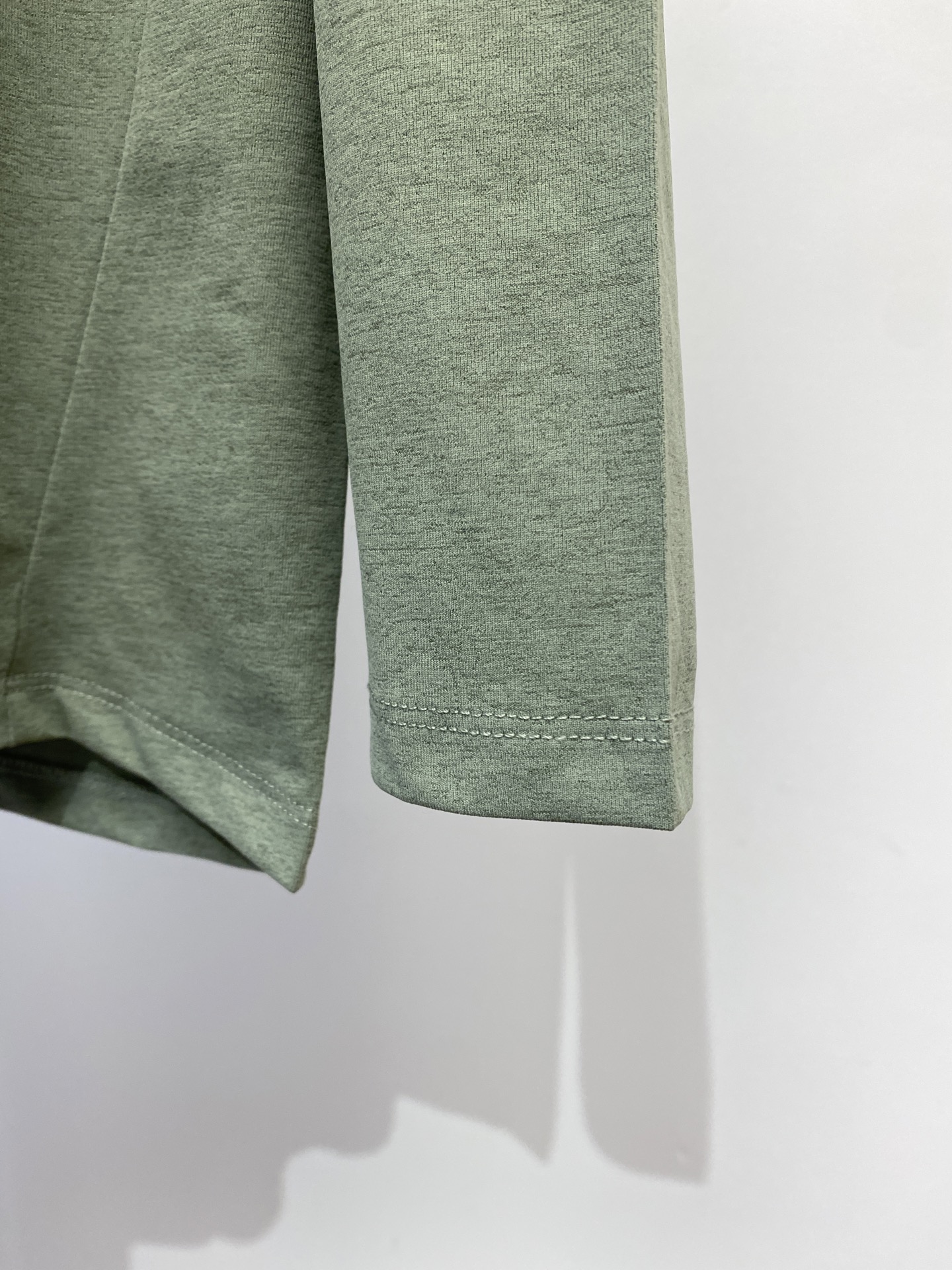 “2025 Stylish Bird Pattern Logo Cotton Cuffs: Cozy, Durable, and Affordable Fashion Top for Men in M-3XL” - 图片 5