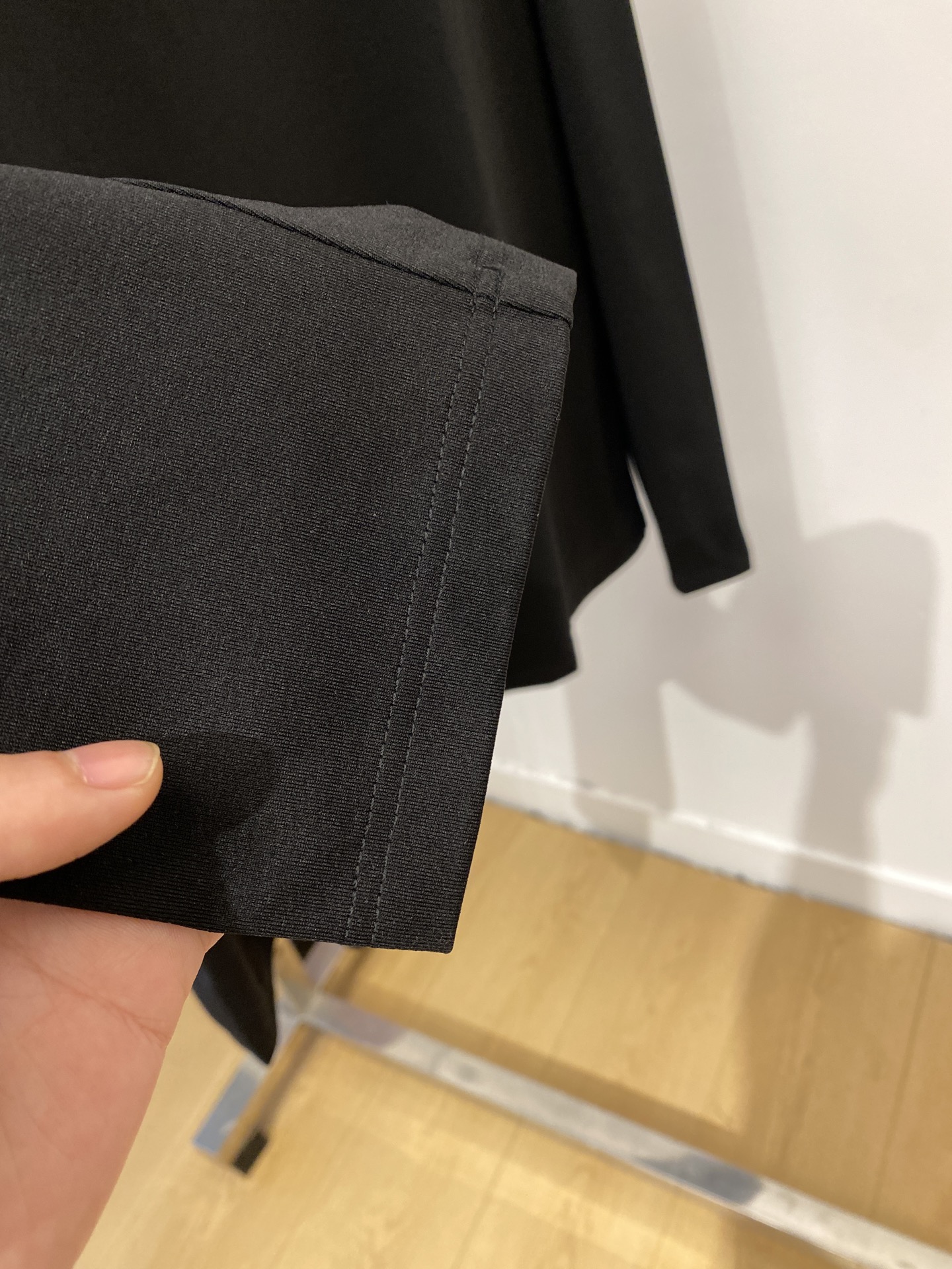 “DESCENTE DiSant 2025 Long Sleeve Shirt: Cotton Fabric, Duct Tape Logo, Cozy & Stylish, M-3XL P480” - 图片 7