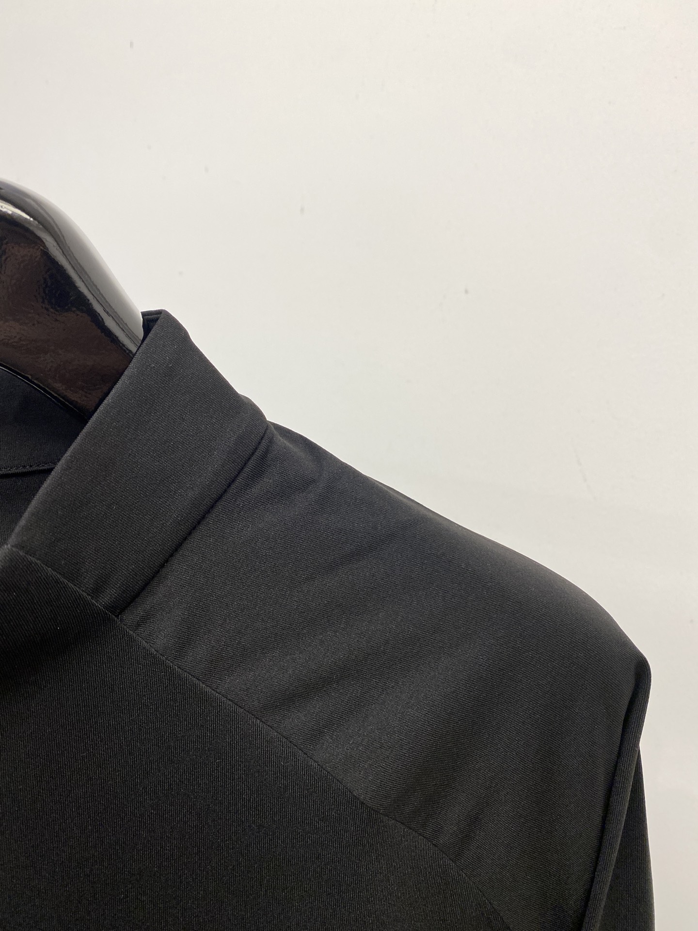 “DESCENTE DiSant 2025 Long Sleeve Shirt: Cotton Fabric, Duct Tape Logo, Cozy & Stylish, M-3XL P480” - 图片 3
