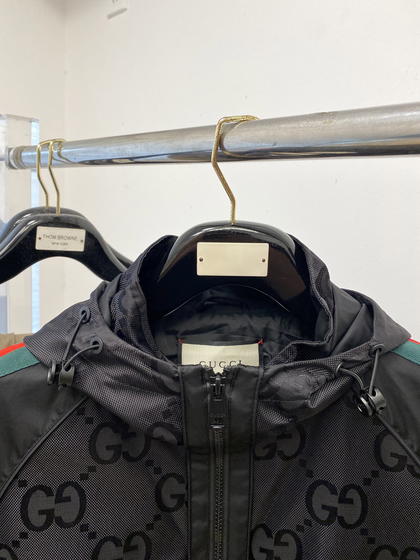 “2025 Gucci Knitted Letter Logo Jackets: Custom, Comfy, and Affordable Fashion” - 图片 2