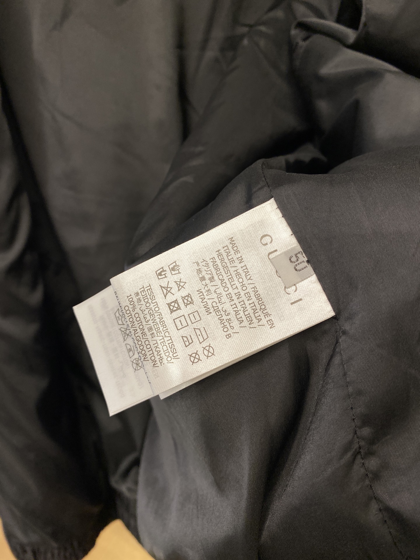 “2025 Gucci Knitted Letter Logo Jackets: Custom, Comfy, and Affordable Fashion” - 图片 8