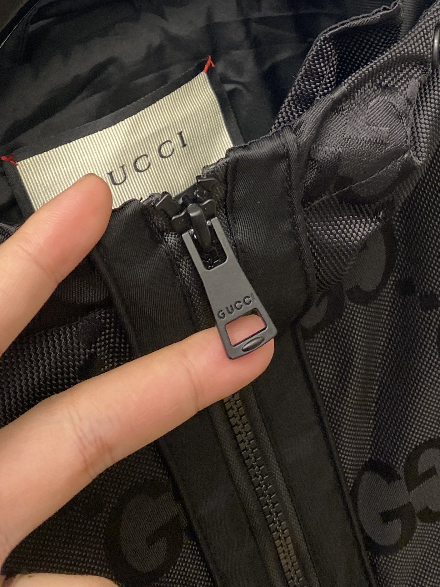 “2025 Gucci Knitted Letter Logo Jackets: Custom, Comfy, and Affordable Fashion” - 图片 4