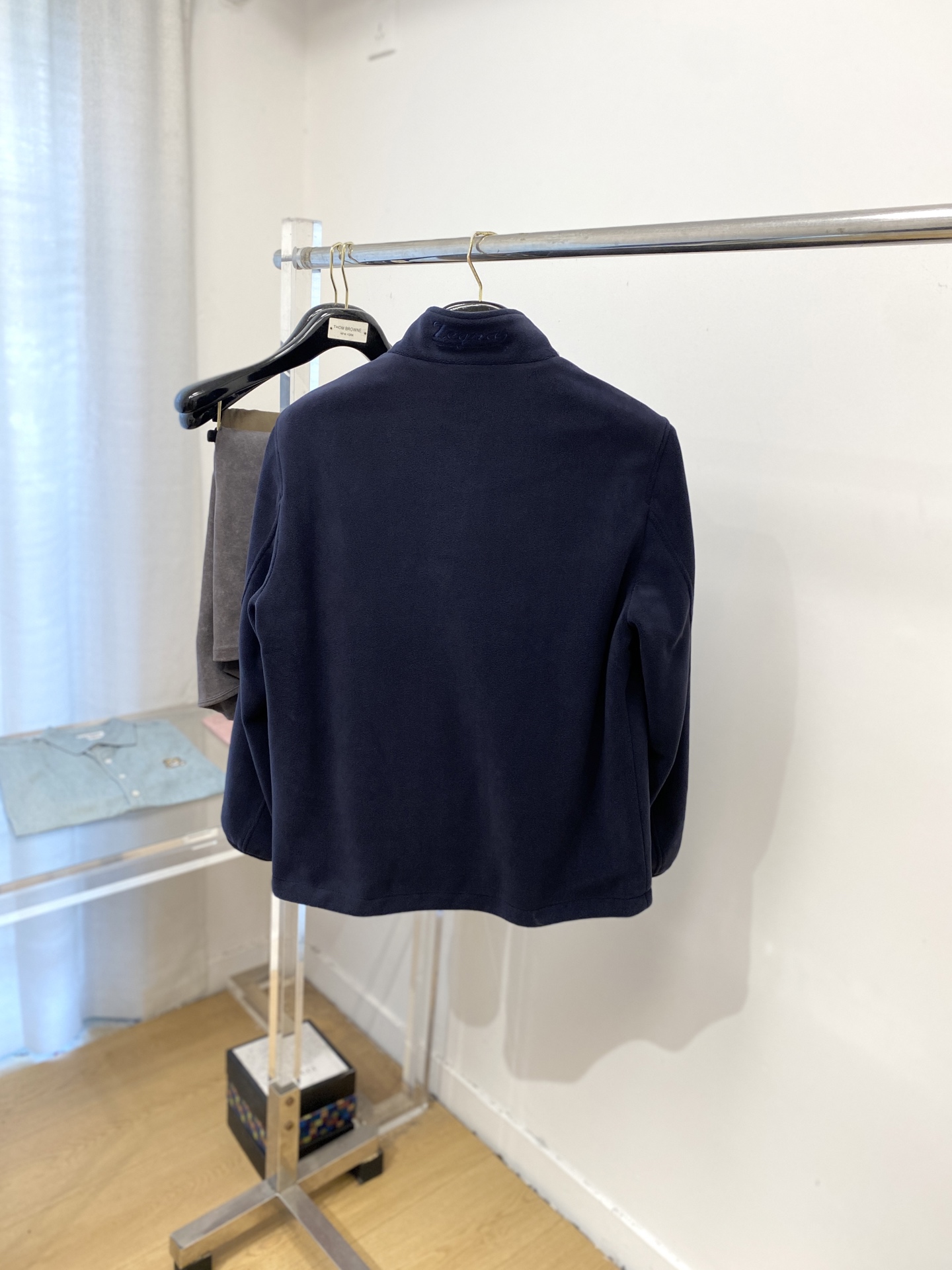 “Genia 2025 Wool Jackets: Fashion Styles, Customized Fabrics, Fine Embroidery, Comfortable Fit, Sizes M-3XL P1056” - 图片 9