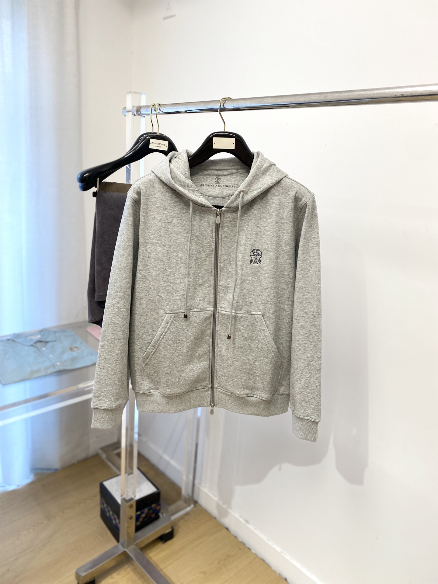 “Brumello Cucinelli 2025 Coat: Stubby Embroidery Logo, Cotton Fabric, Comfortable Fit, Sizes M-3XL, $100”