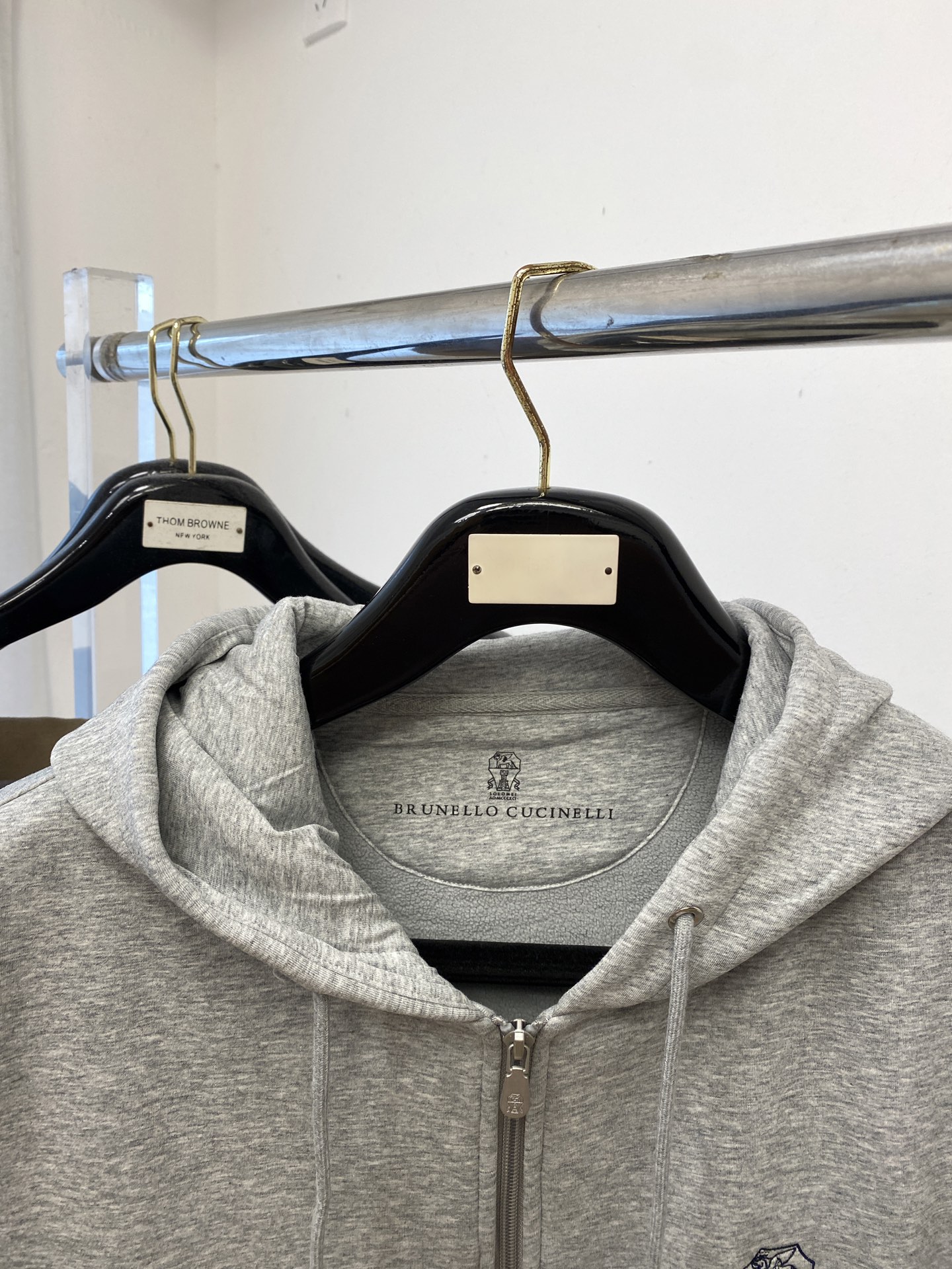 “Brumello Cucinelli 2025 Coat: Stubby Embroidery Logo, Cotton Fabric, Comfortable Fit, Sizes M-3XL, $100” - 图片 2