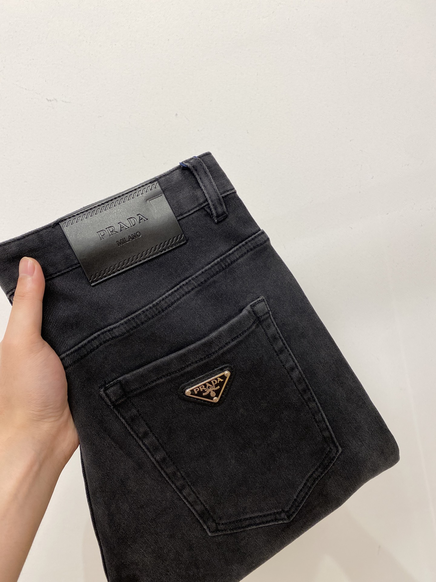 “Plada 2025 Synchronized Water-Cleaning Jeans: Comfort, Elasticity, Top-Fashion Quality” - 图片 1