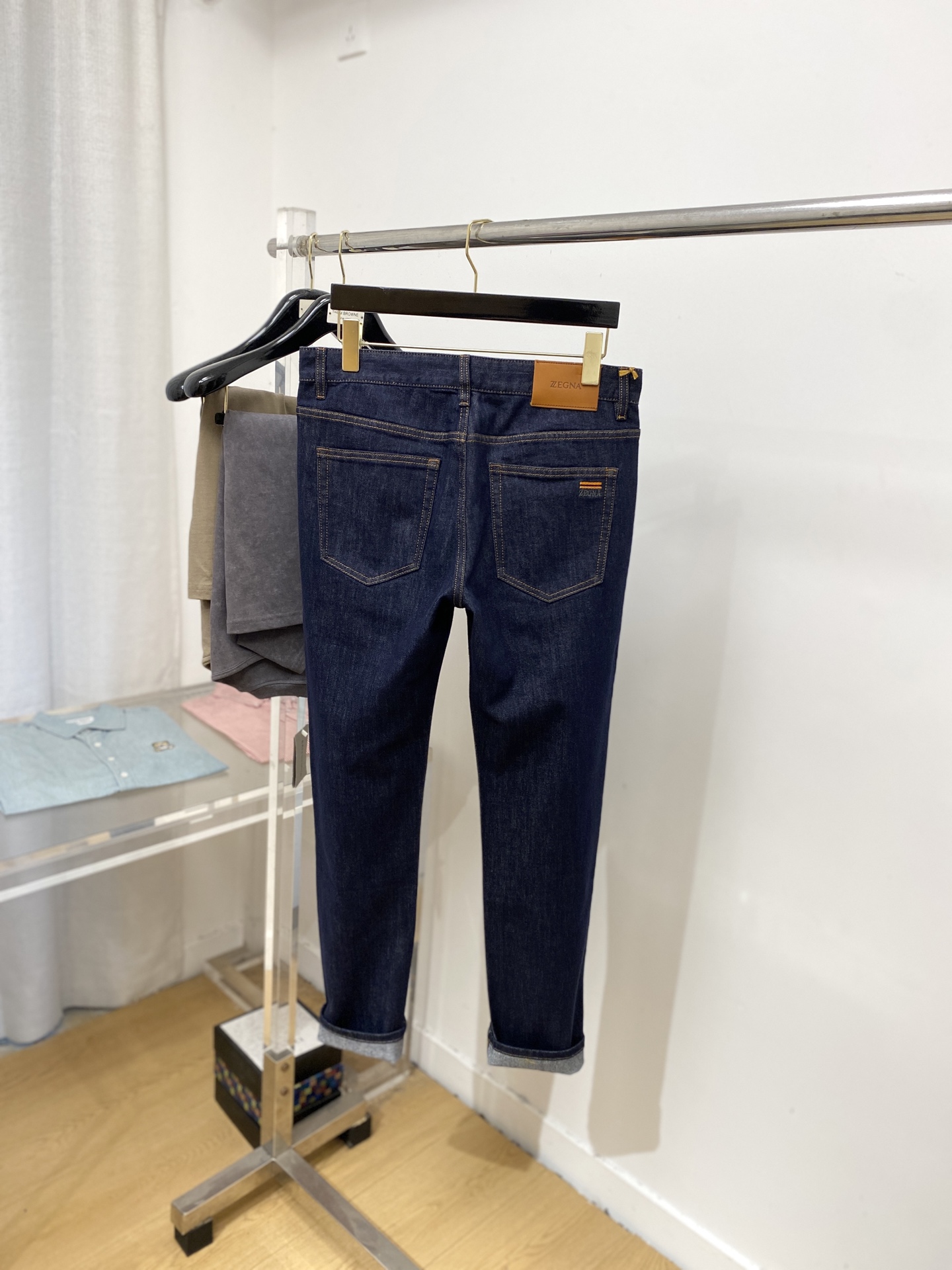 “Janya 2025 Water-Cleaning Jeans: Synchronized, Comfortable, Elastic, Top-Fashion, Imported Fabric, Original Hardware Logo” - 图片 9