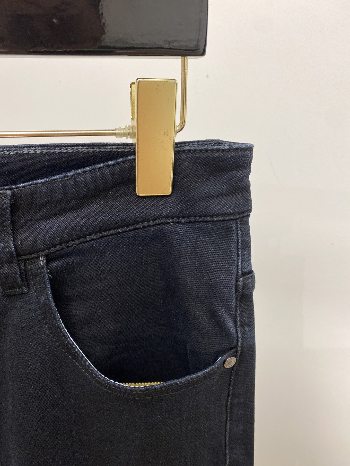 “Barboris 2025 Editions: Water-Washed Jeans with Original Logo, Comfort, and Elasticity – Top-Class Fashion Code 29-38” - 图片 4