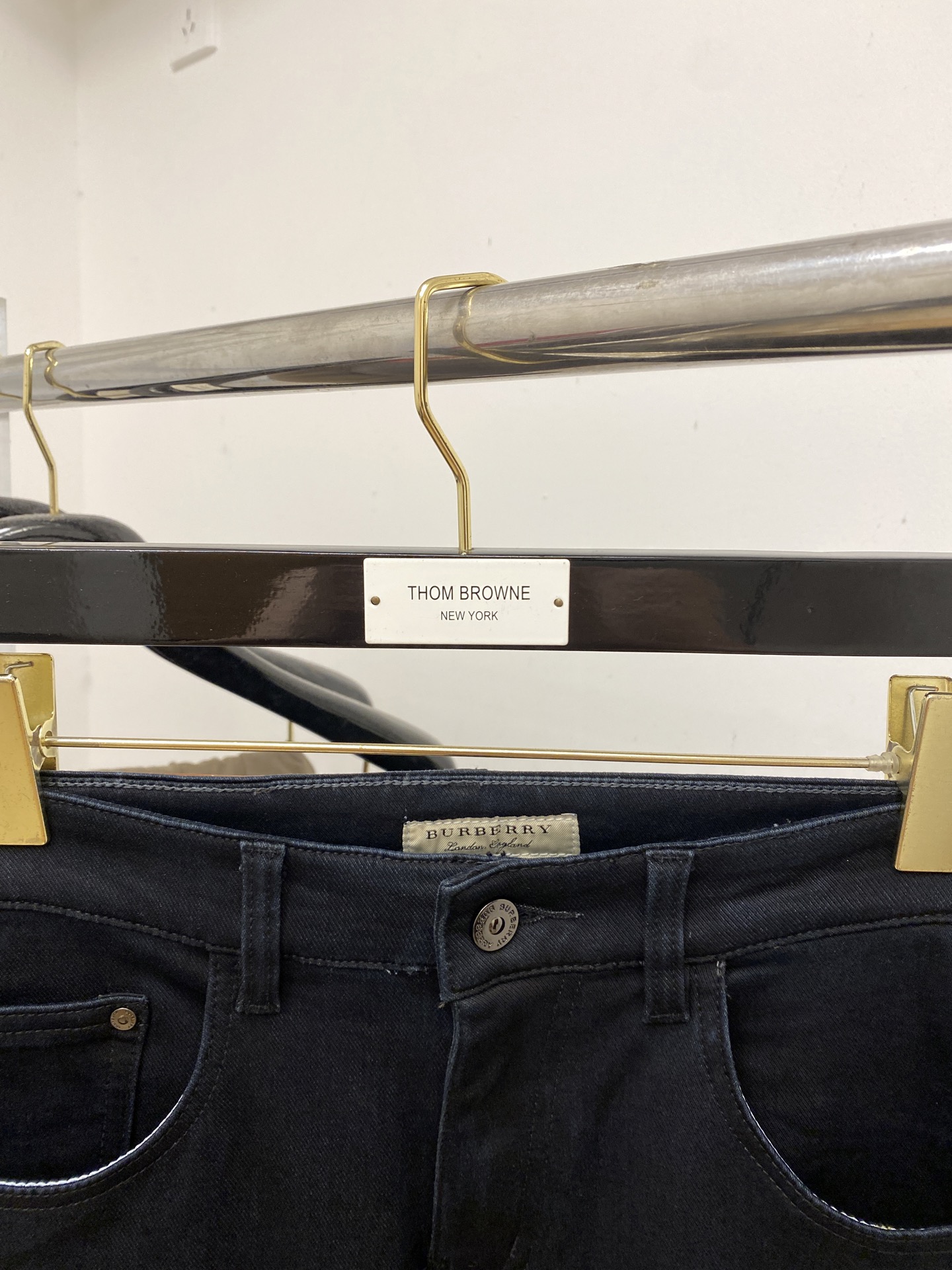 “Barboris 2025 Editions: Water-Washed Jeans with Original Logo, Comfort, and Elasticity – Top-Class Fashion Code 29-38” - 图片 3