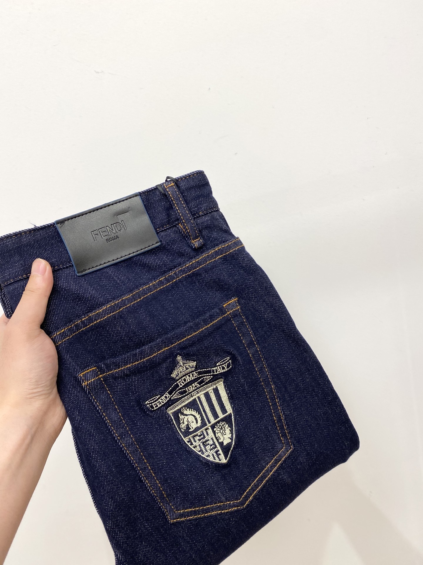 “2025 Water-Cleaning Jeans: Synchronized, Comfortable, Elastic, Top-Fashion Quality, Code 29-38 P600” - 图片 1