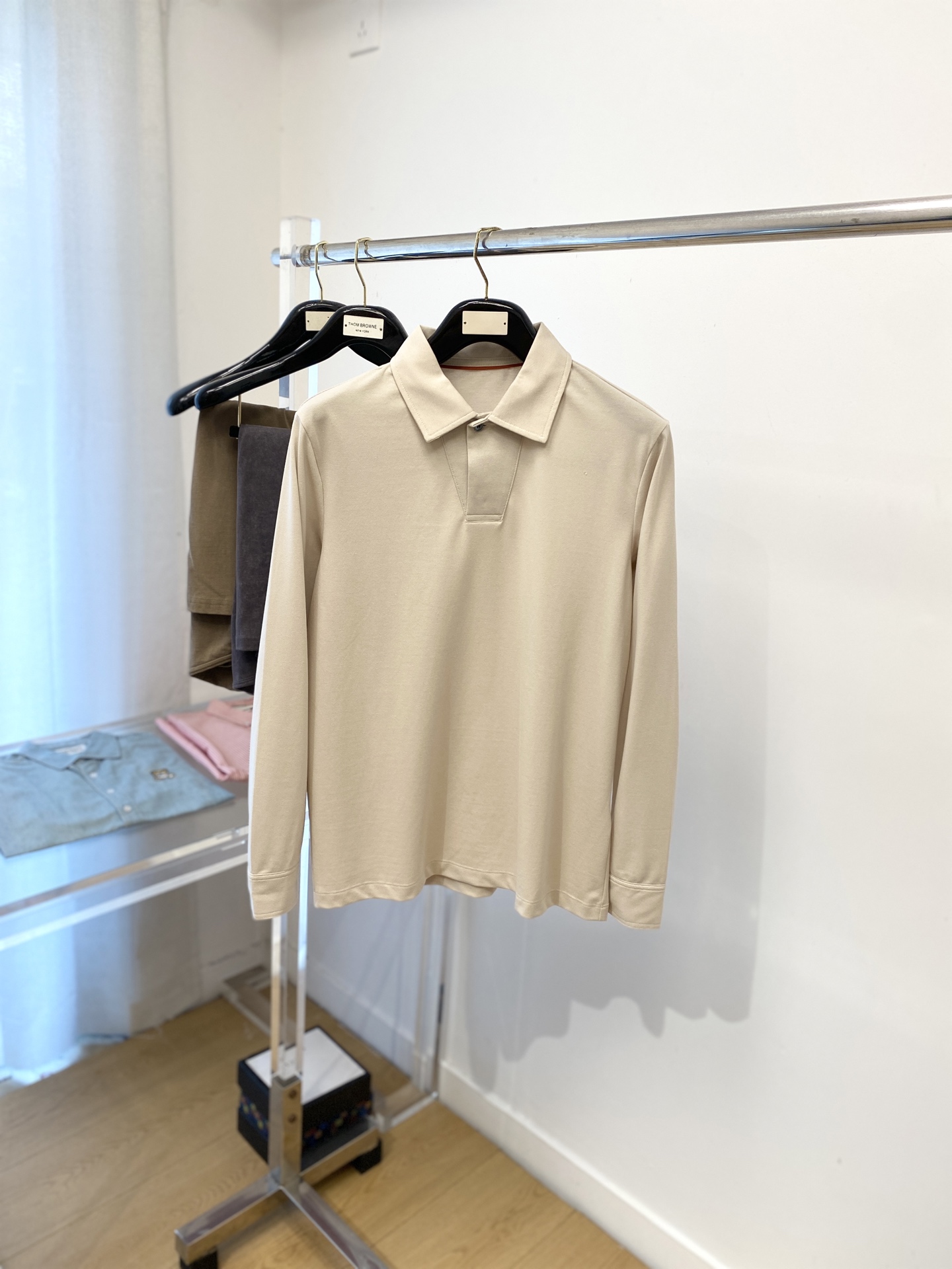 NO:505584,LP, 2025 new long-sleeved sweatshirt, handsome, fashionable, simple and versatile. Fabric cotton is not only crisp, maintains a fashionable silhouette, and is comfortable to wear, and the yarn is more delicate. The number M-3XL, loro piana, hoodie, sweatshirts, alexander wang19860909LP、2025新品长袖卫衣,帅气时尚,简约百搭款.面料棉 不仅挺括,保持潮流的廓形,又穿着舒适,纱织更细腻,码数M-3XL,,loro piana,hoodie,sweatshirts,alexander wang,Men's clothing