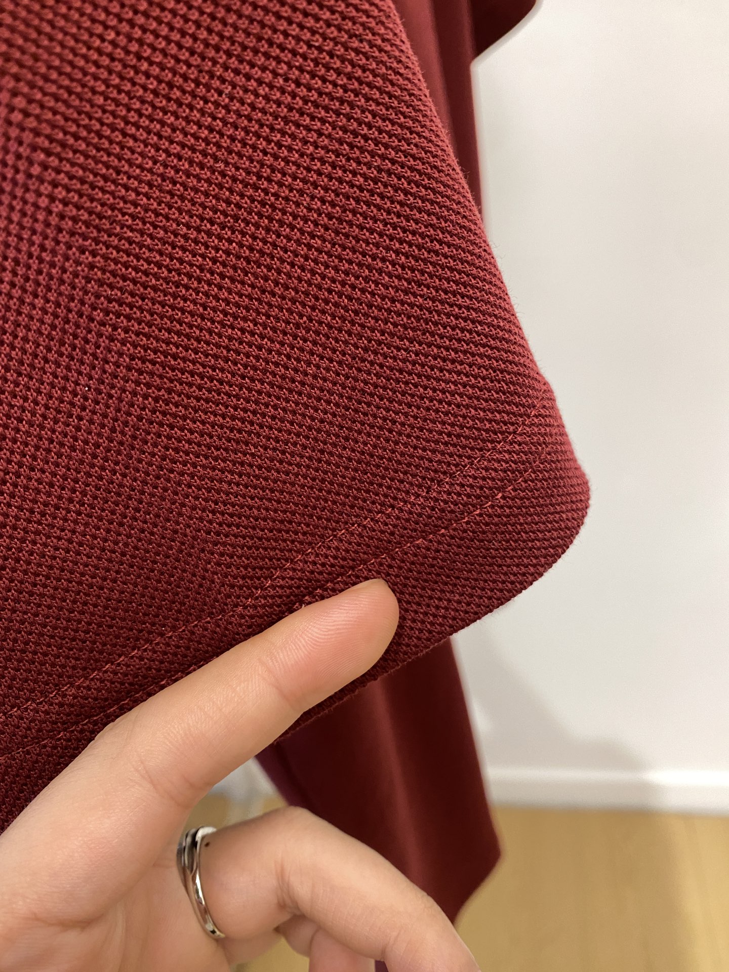 KENZO、2025最新款短袖T恤，帅气时尚，胸前精致刺绣图案logo，简约百搭款。面料棉 不仅挺括，保