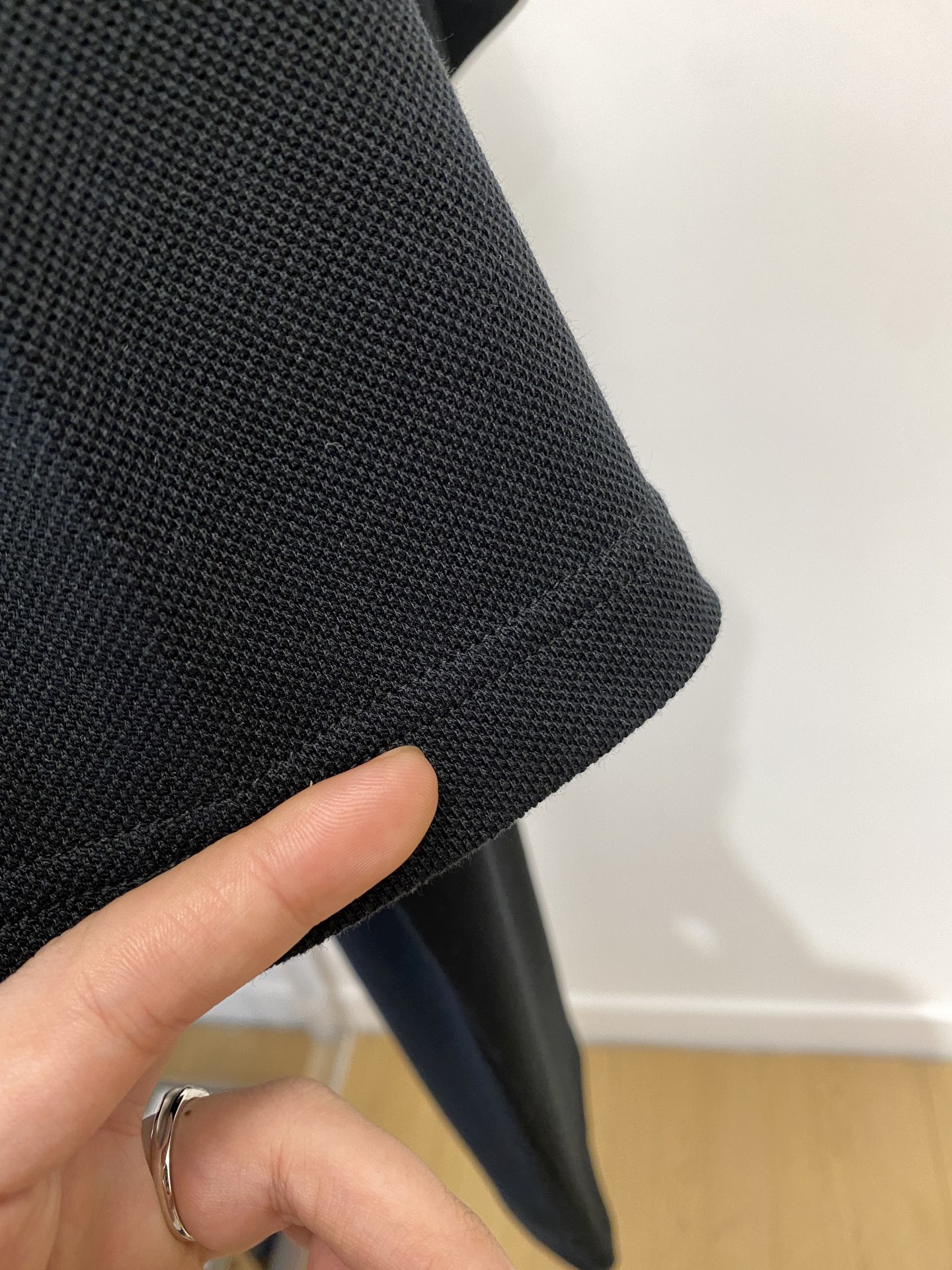 KENZO、2025最新款短袖T恤，帅气时尚，胸前精致刺绣字母图案logo，简约百搭款。面料棉 不仅挺括