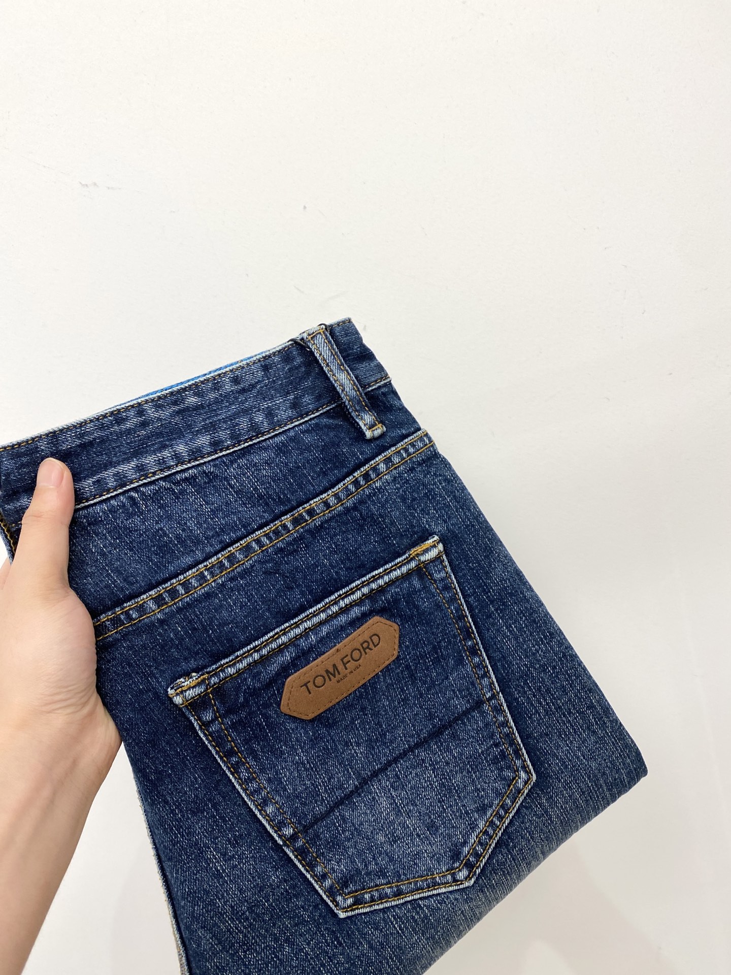 NO:505583,TF, 2025 latest products, special counters are available at the same time, original single-purpose goods, water-washed casual jeans, imported original washing elastic fabric, comfortable and elastic, original hardware and auxiliary decorative logo, super positive style, extremely high grade, counter quality, fashionable and stylish upper body, 29-38,,tom ford, jeans, alexander wang19860909TF、2025最新品,专柜同步有售,原单狠货,水洗休闲牛仔裤,进口原版水洗弹力面料,舒适有弹性,原版五金辅料装饰logo,版型超正,档次极高,专柜品质,上身时尚有型,码数29-38,,tom ford,jeans,alexander wang,Men's clothing