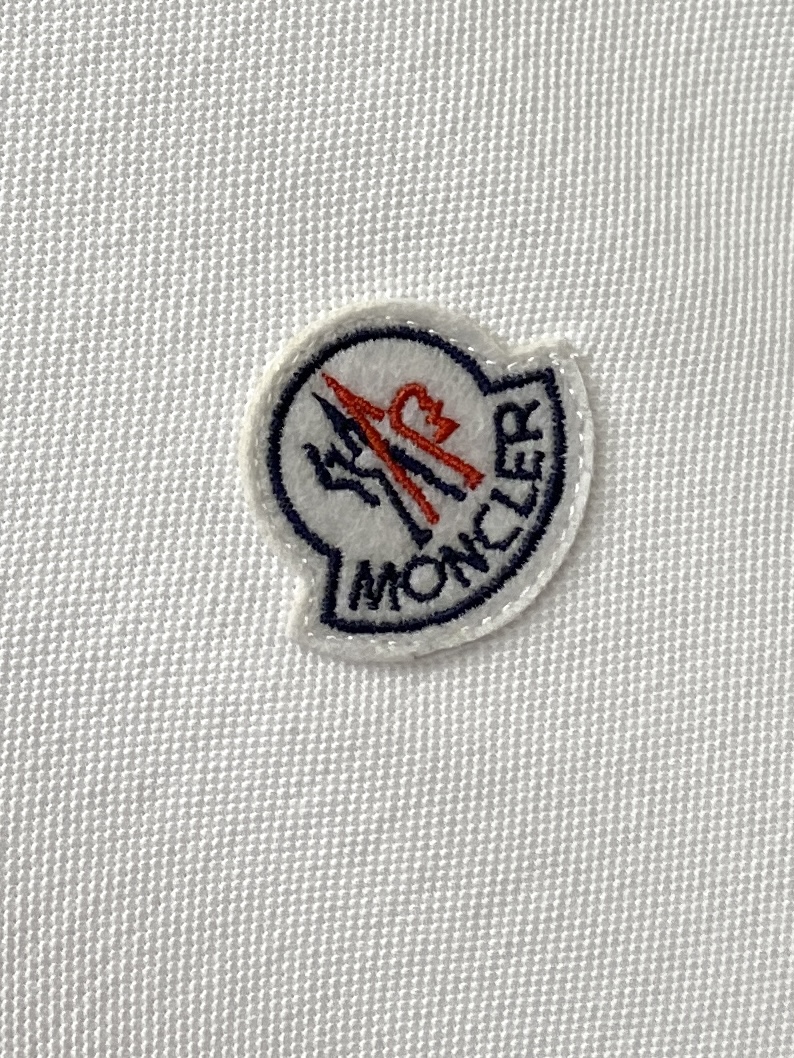 蒙口、2025最新款短袖T恤，帅气时尚，胸前刺绣装饰图案logo，简约百搭款。面料棉 不仅挺括，保持潮流