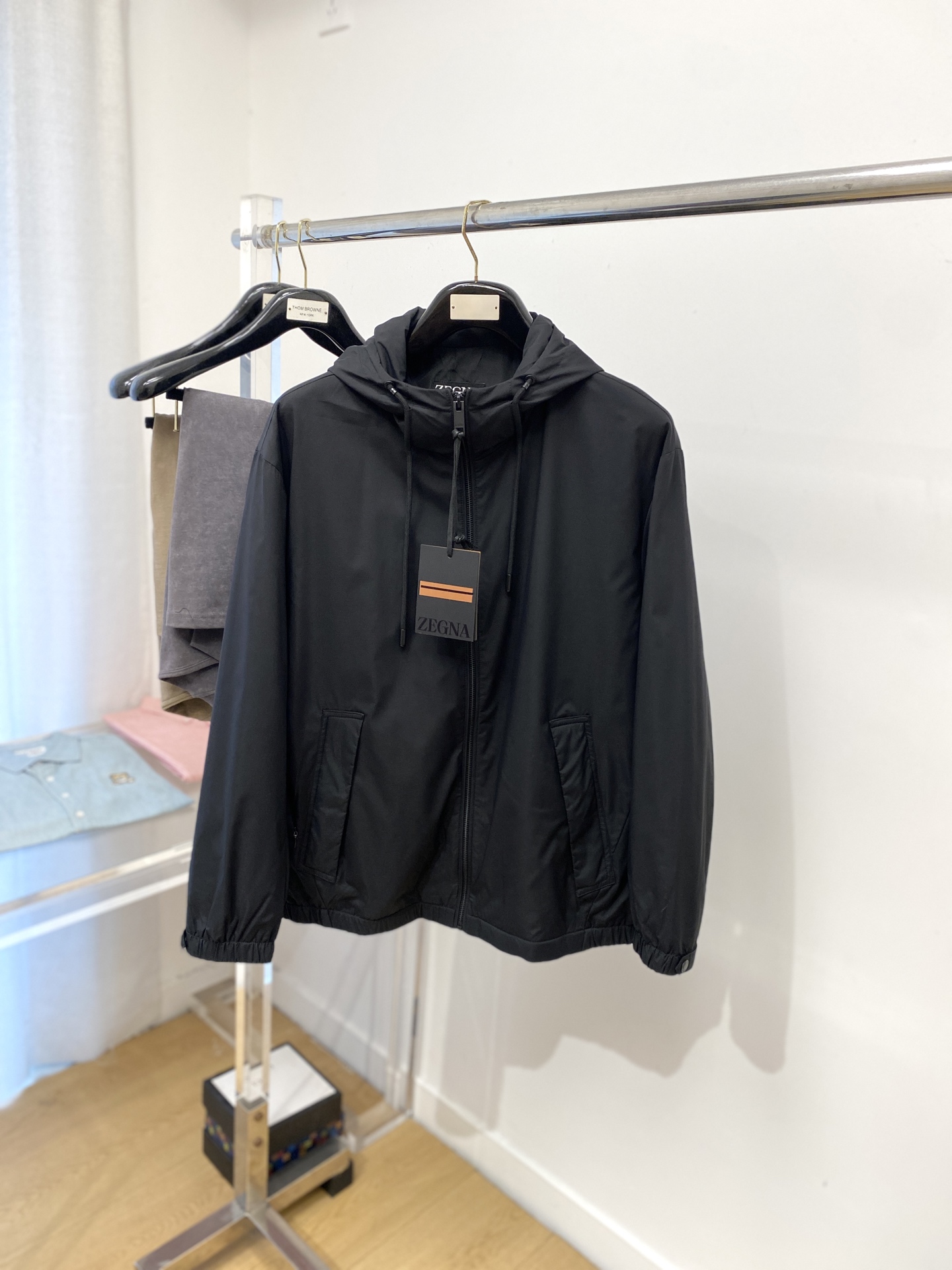 杰尼亚、2025新品夹克外套，时尚帅气，简约百搭款，原版五金辅料logo，定制原版面料，不仅挺括，保持潮