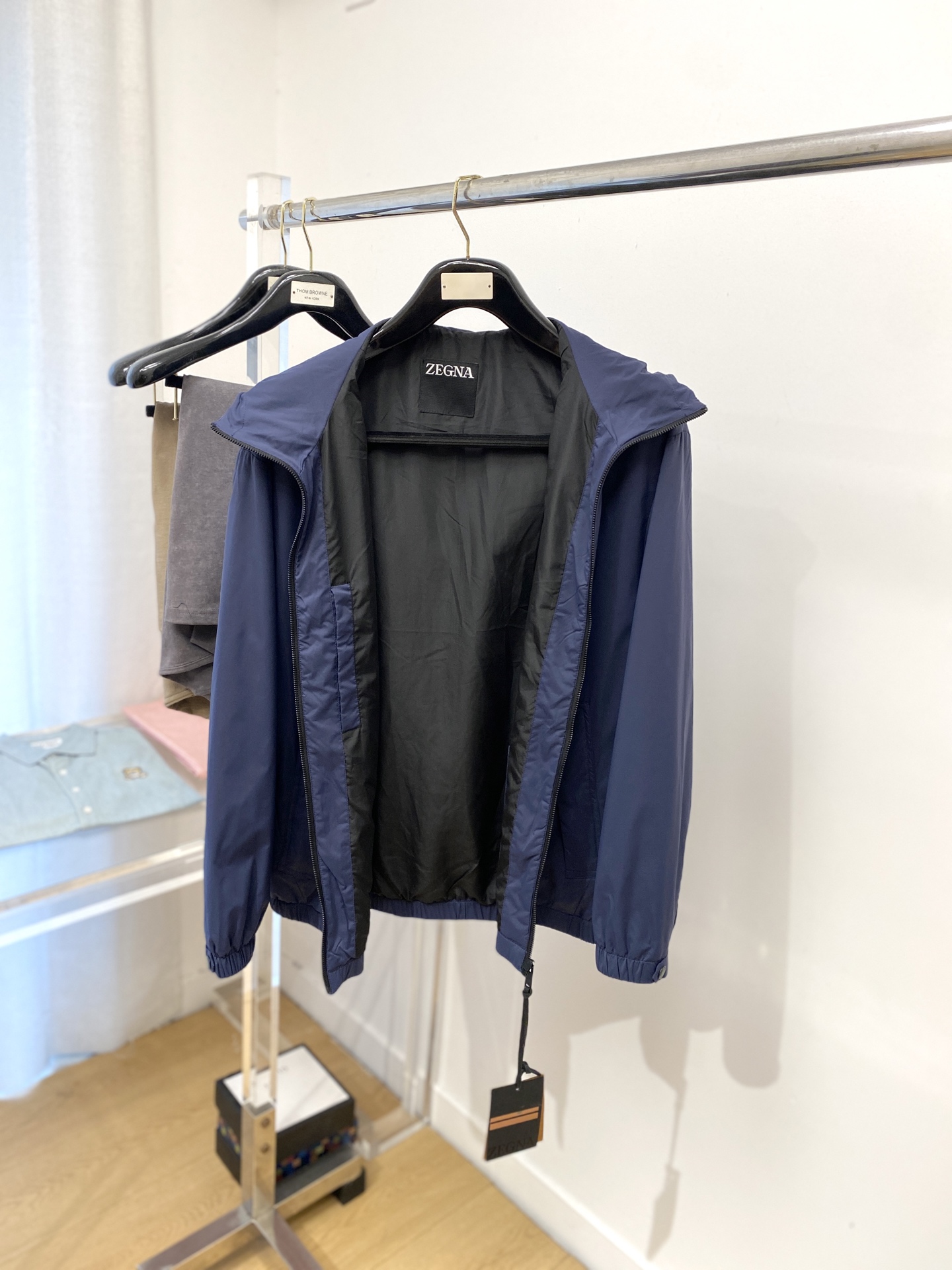 杰尼亚、2025新品夹克外套，时尚帅气，简约百搭款，原版五金辅料logo，定制原版面料，不仅挺括，保持潮