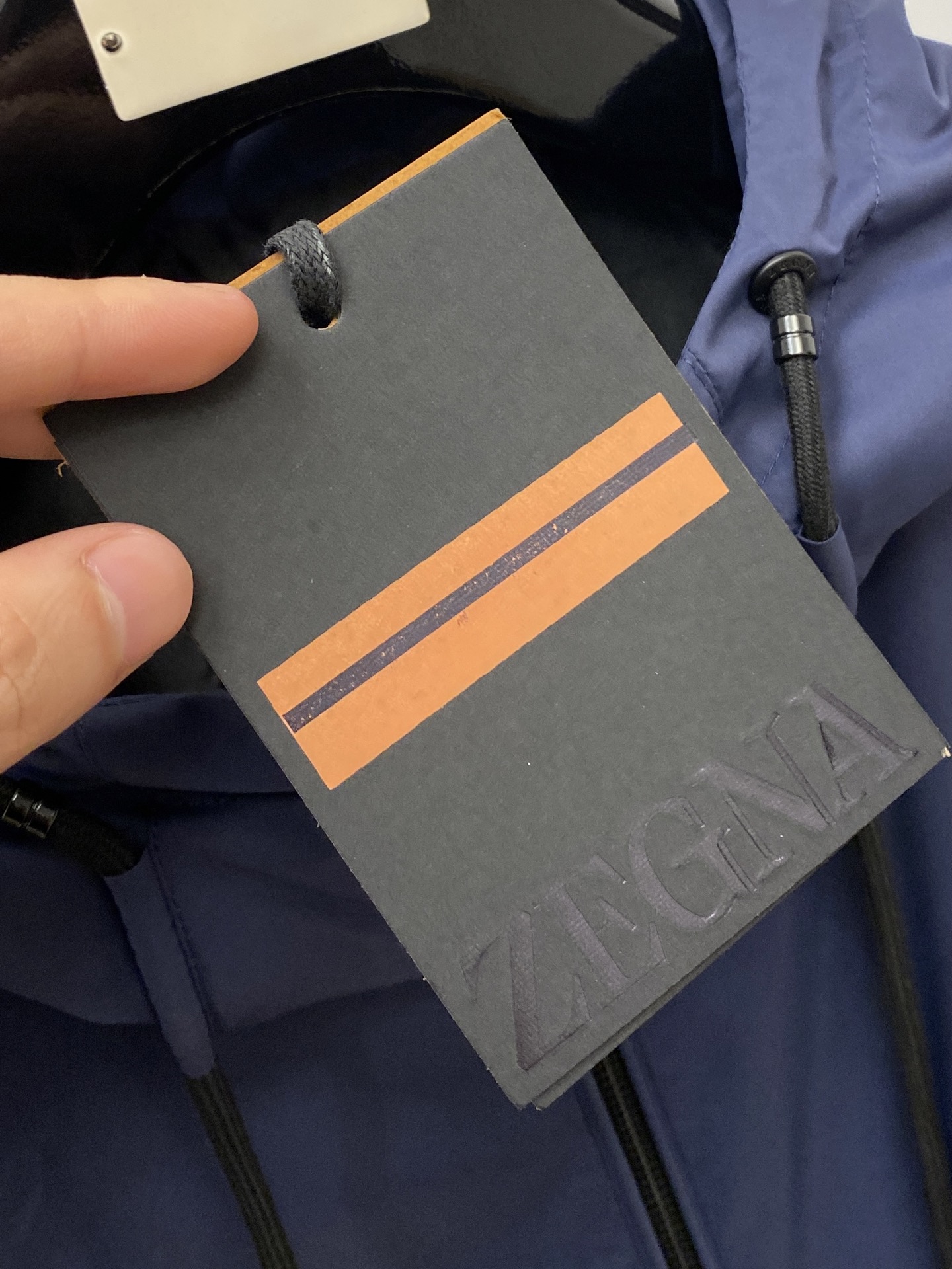 杰尼亚、2025新品夹克外套，时尚帅气，简约百搭款，原版五金辅料logo，定制原版面料，不仅挺括，保持潮