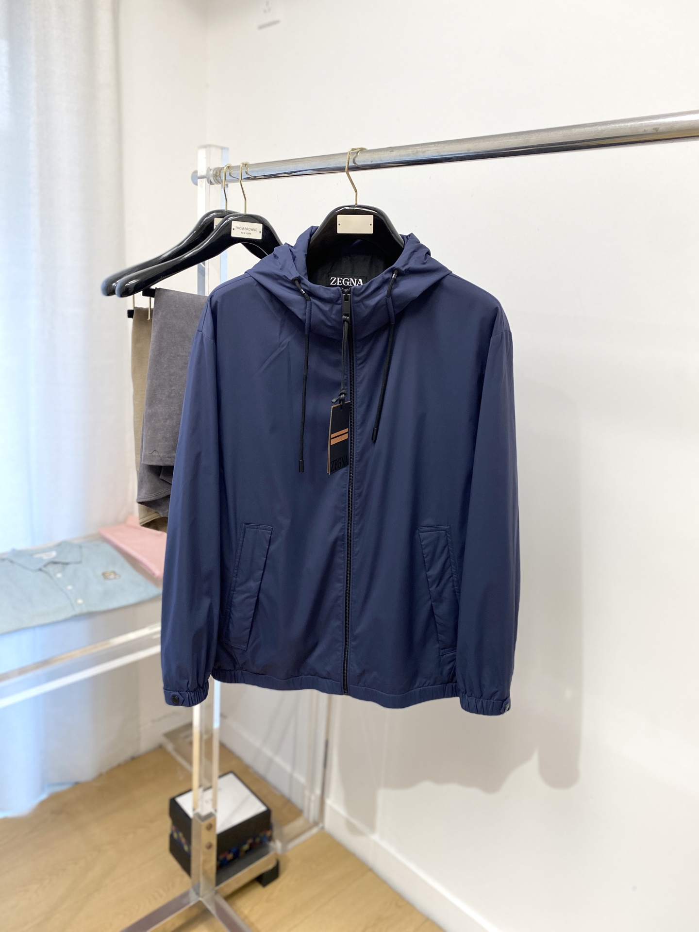 杰尼亚、2025新品夹克外套，时尚帅气，简约百搭款，原版五金辅料logo，定制原版面料，不仅挺括，保持潮